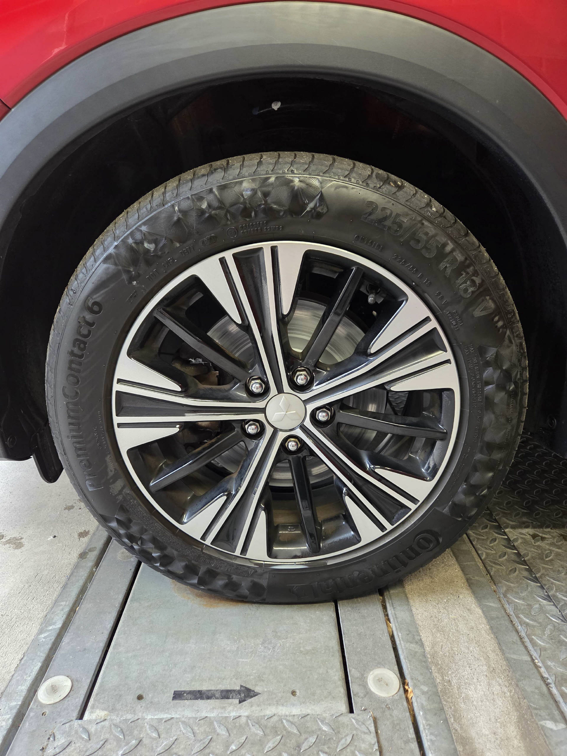 MITSUBISHI Eclipse Cross 1.5 T Diamond 4x4-image-15