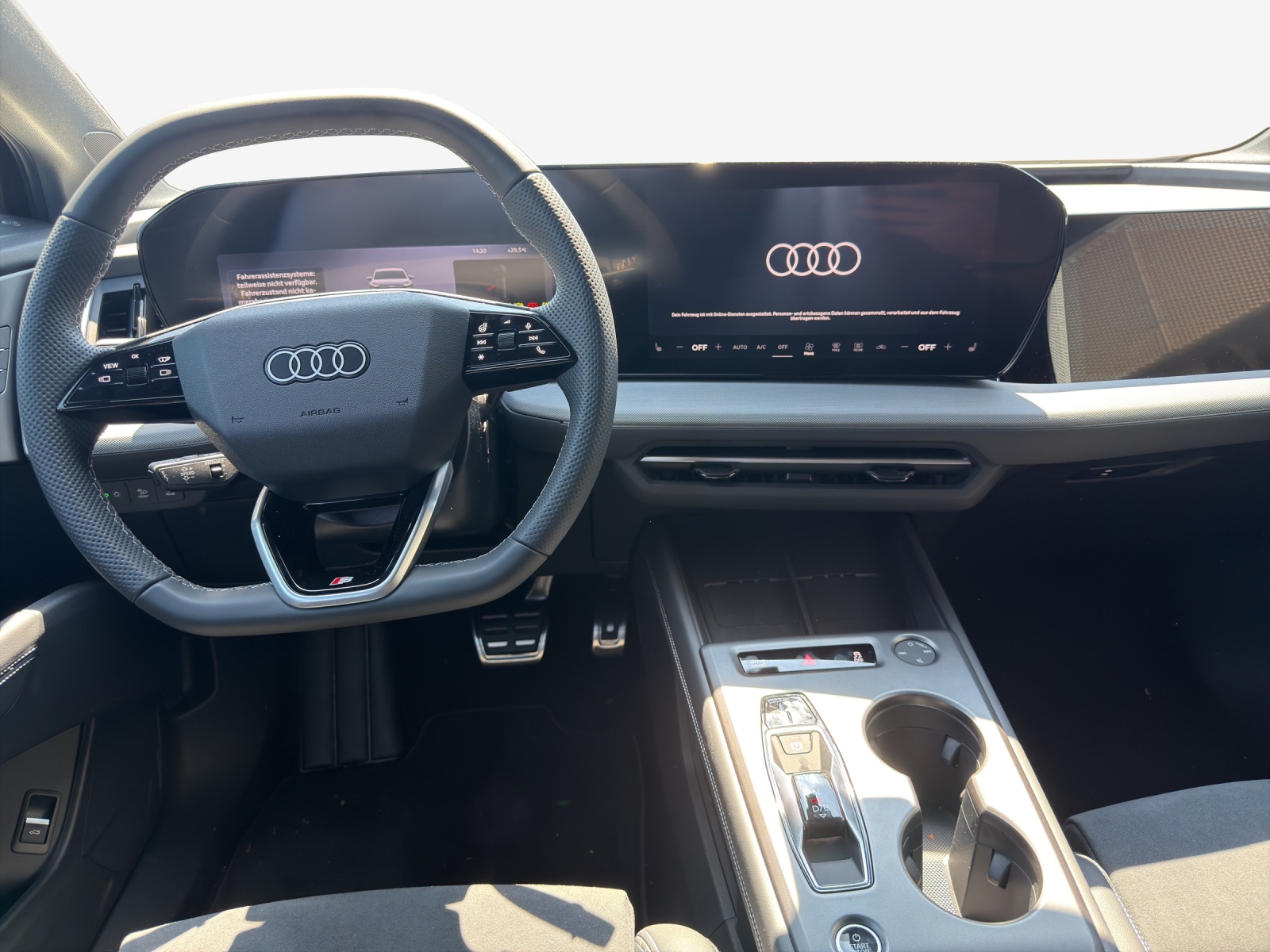 AUDI Q4 e-tron SUV quattro performance-image-10