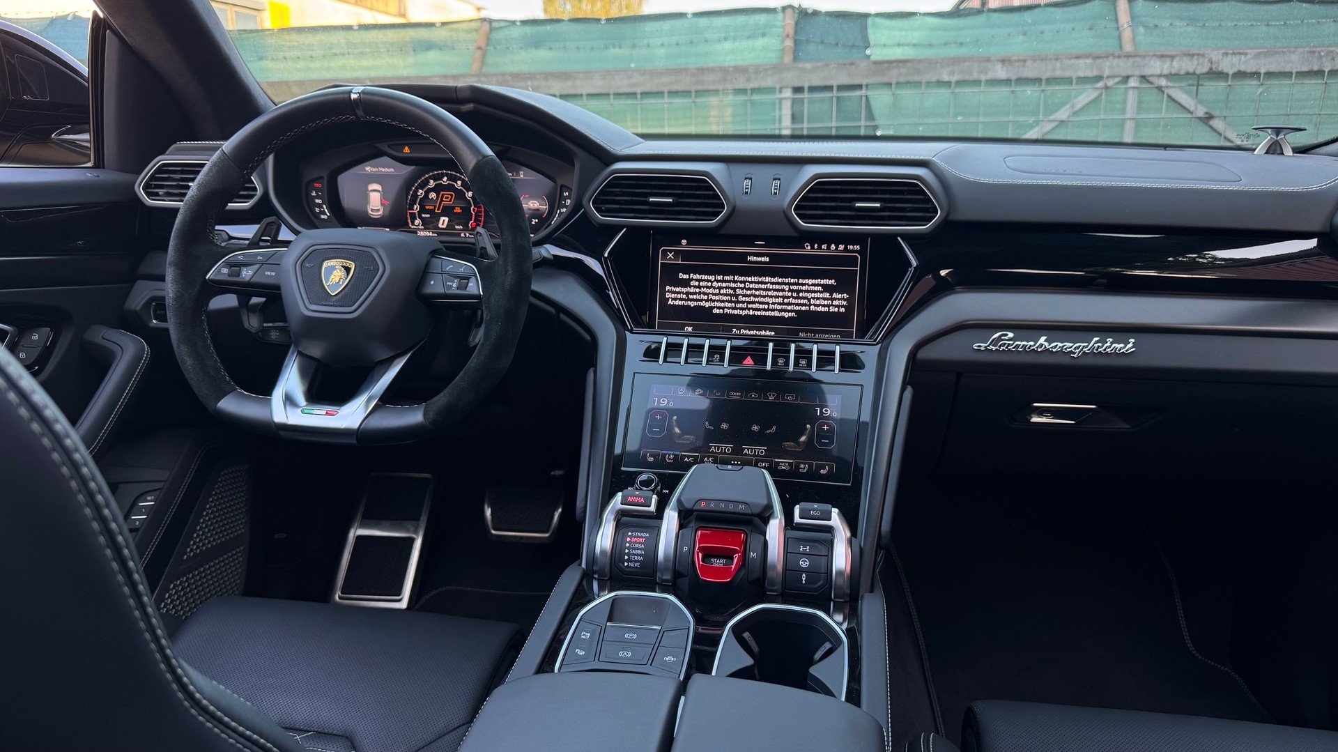 LAMBORGHINI Urus E-Gear Graphite Capsule-image-10