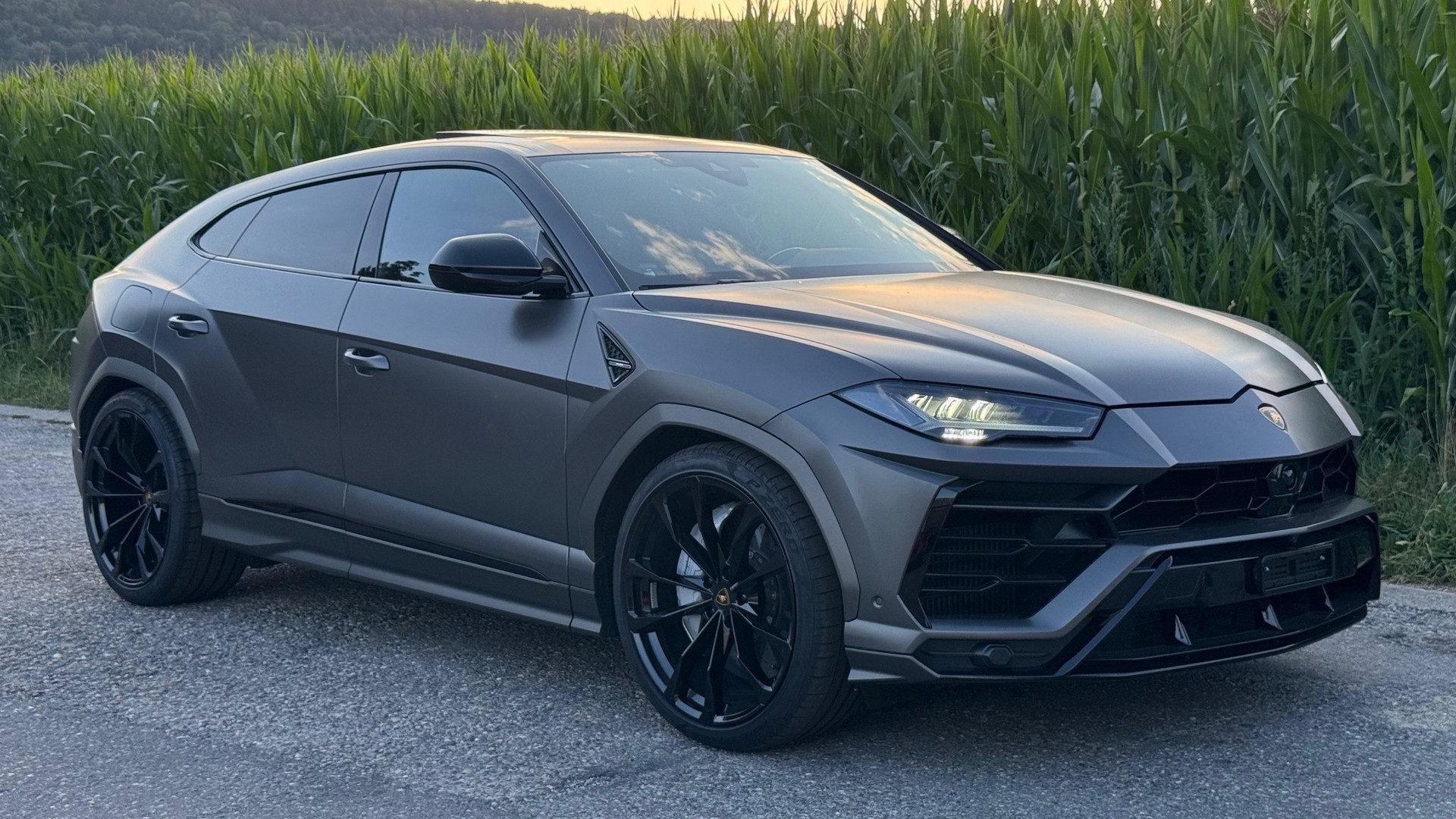 LAMBORGHINI Urus E-Gear Graphite Capsule-image-0