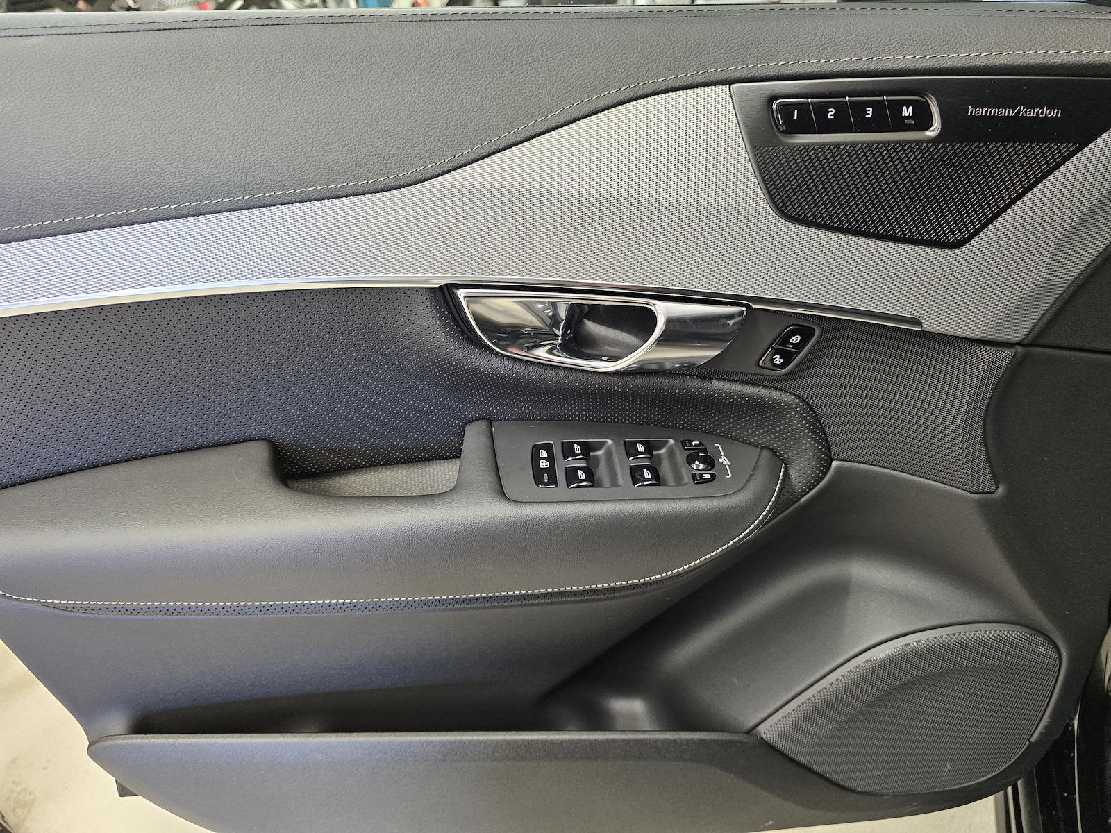 VOLVO XC90 2.0 T8 TE Plus Dark 7P. eAWD-image-11