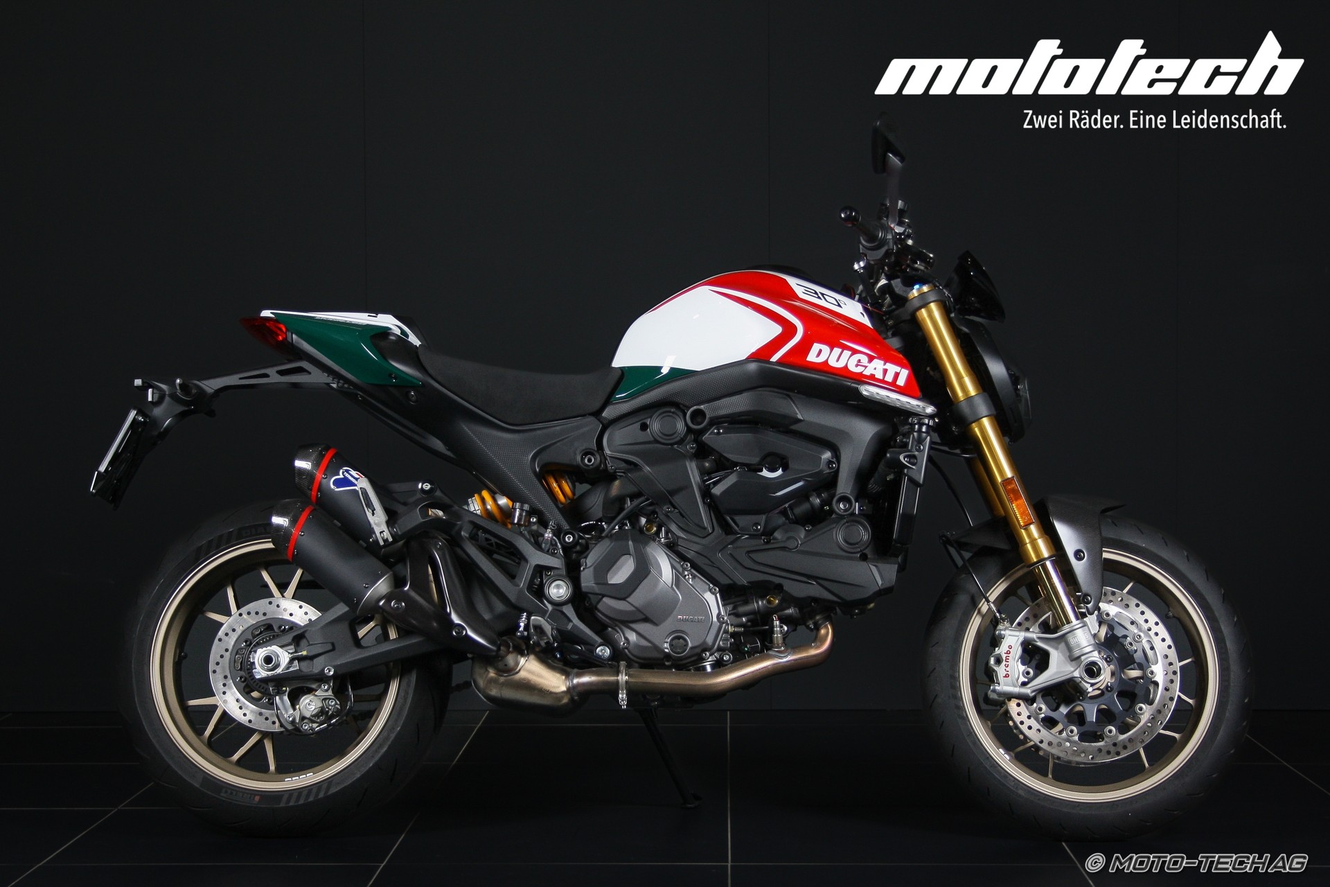 DUCATI MONSTER ANNIVERSARIO-showroom-element-1