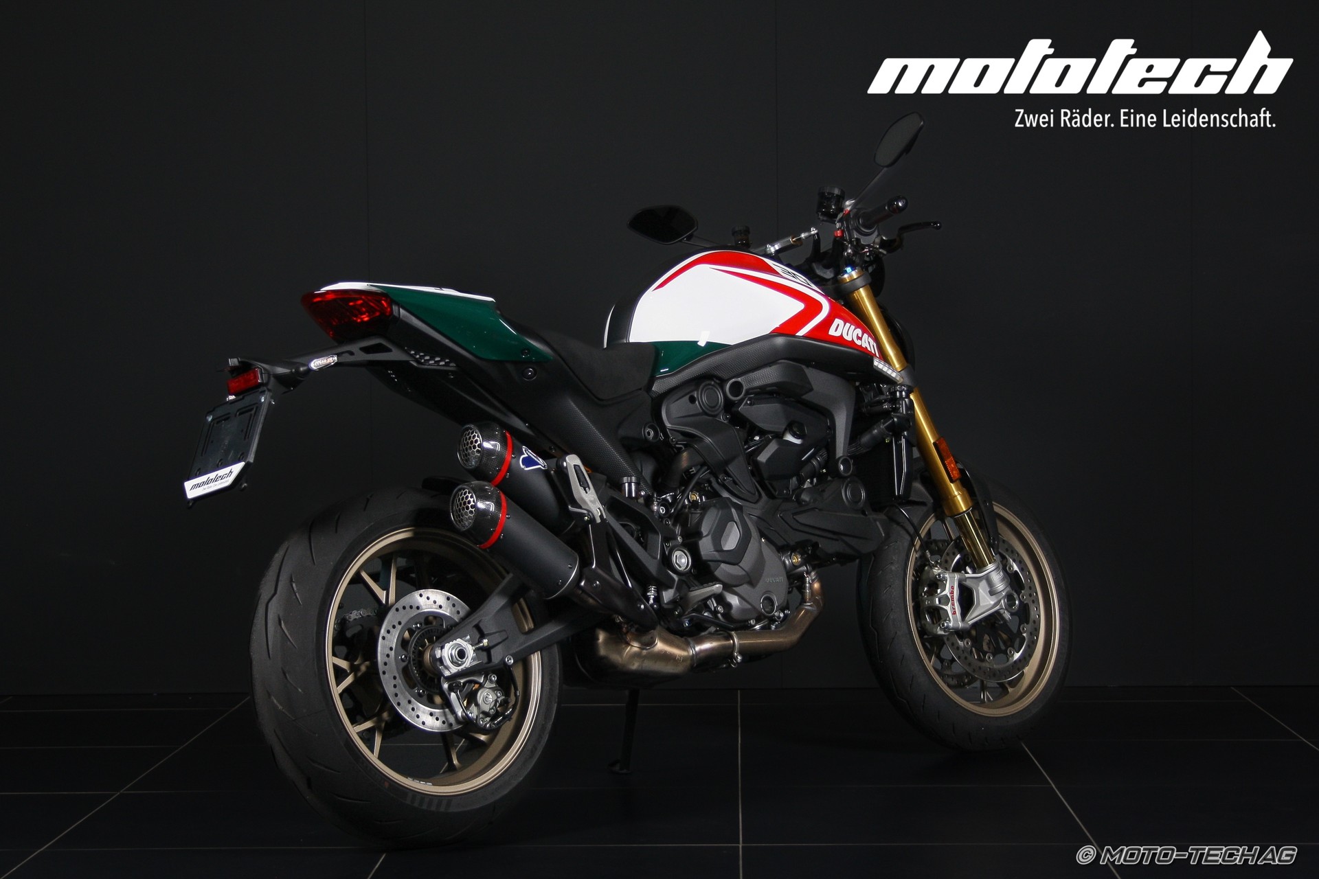 DUCATI MONSTER ANNIVERSARIO-showroom-element-2