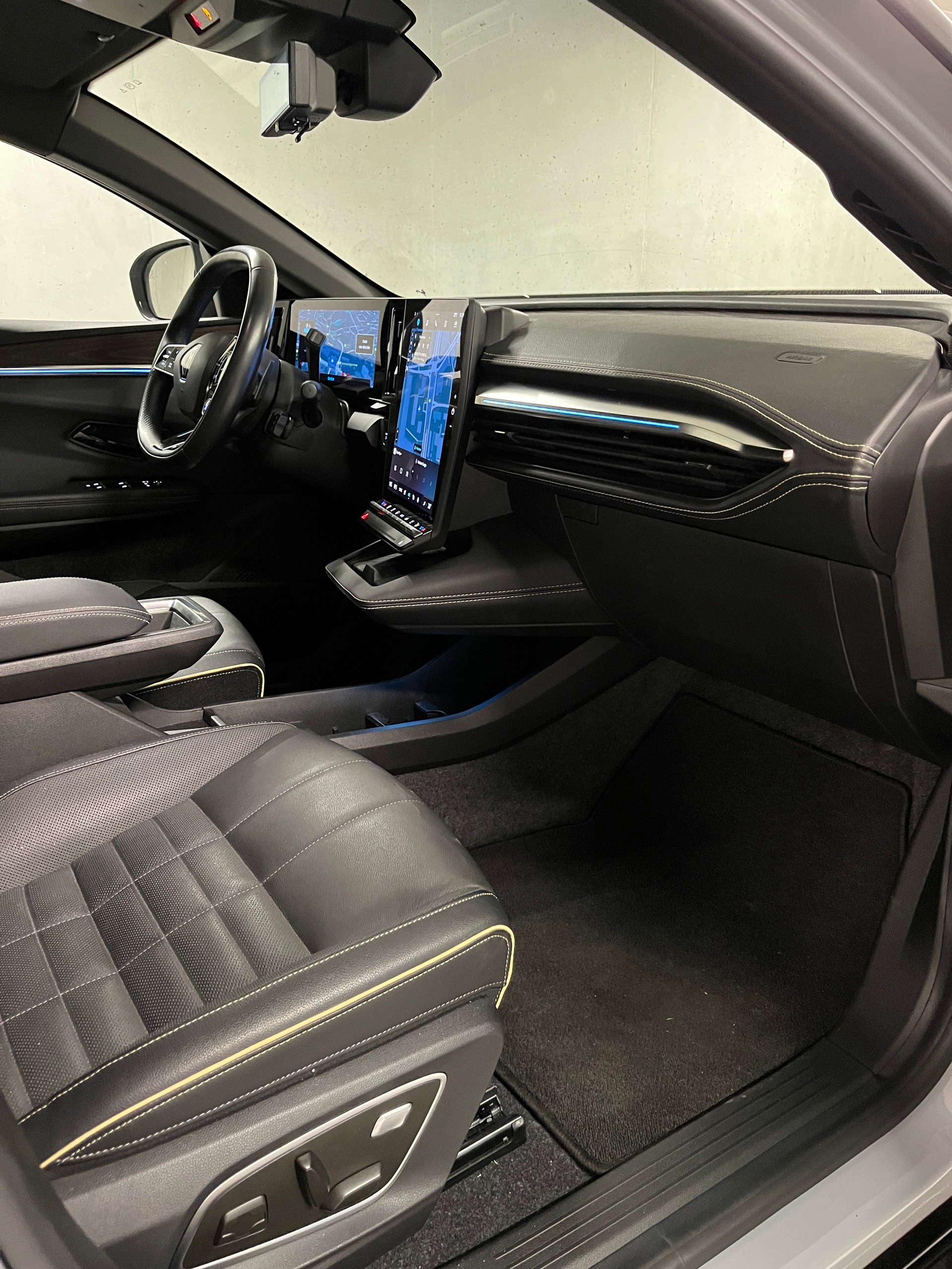 RENAULT Mégane E-TECH EV60 Iconic-image-20