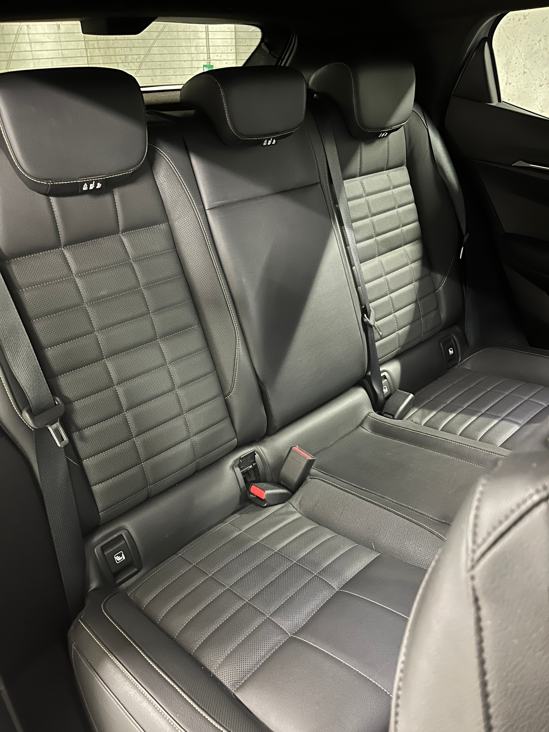 RENAULT Mégane E-TECH EV60 Iconic-image-19