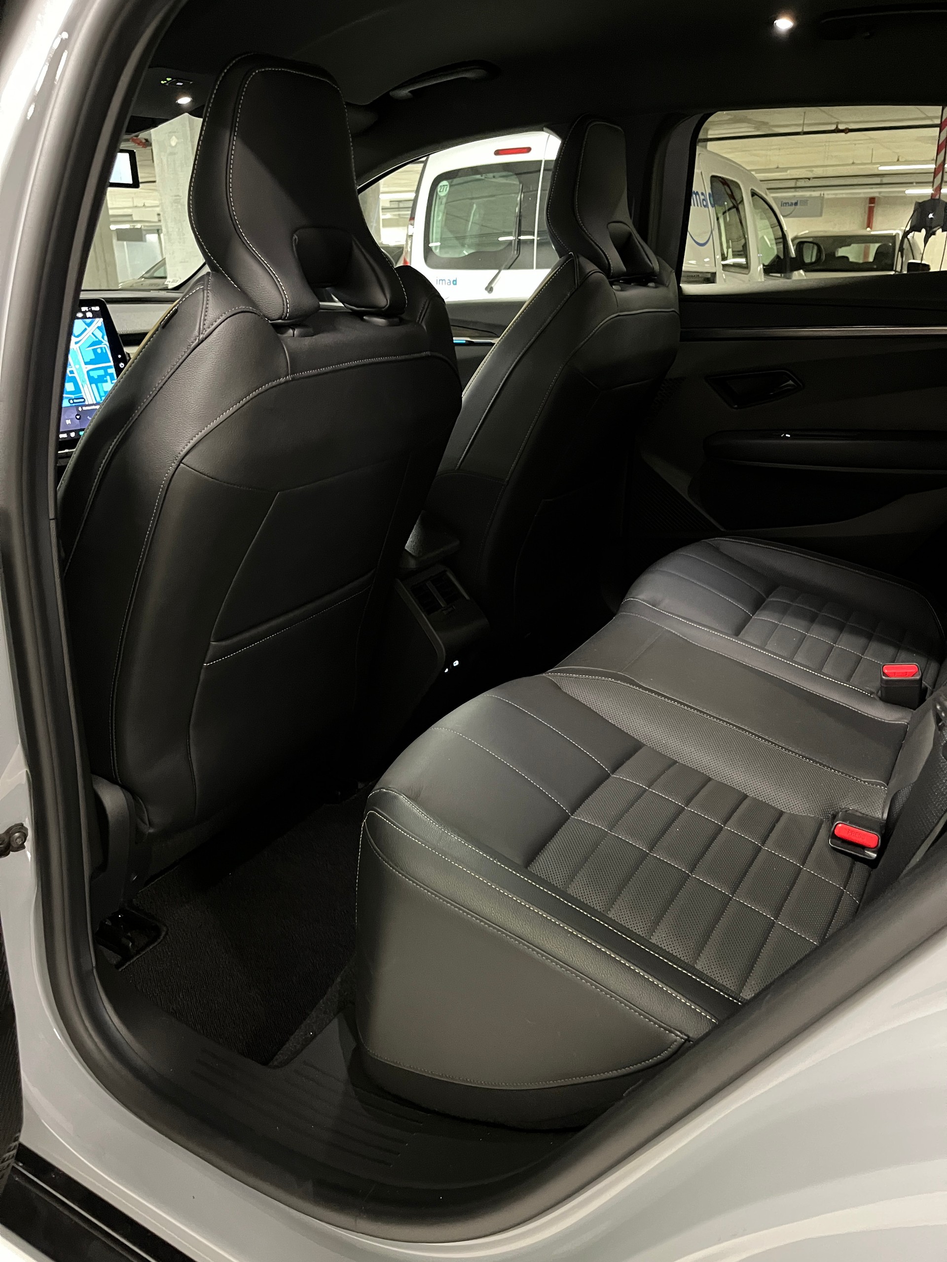 RENAULT Mégane E-TECH EV60 Iconic-image-15