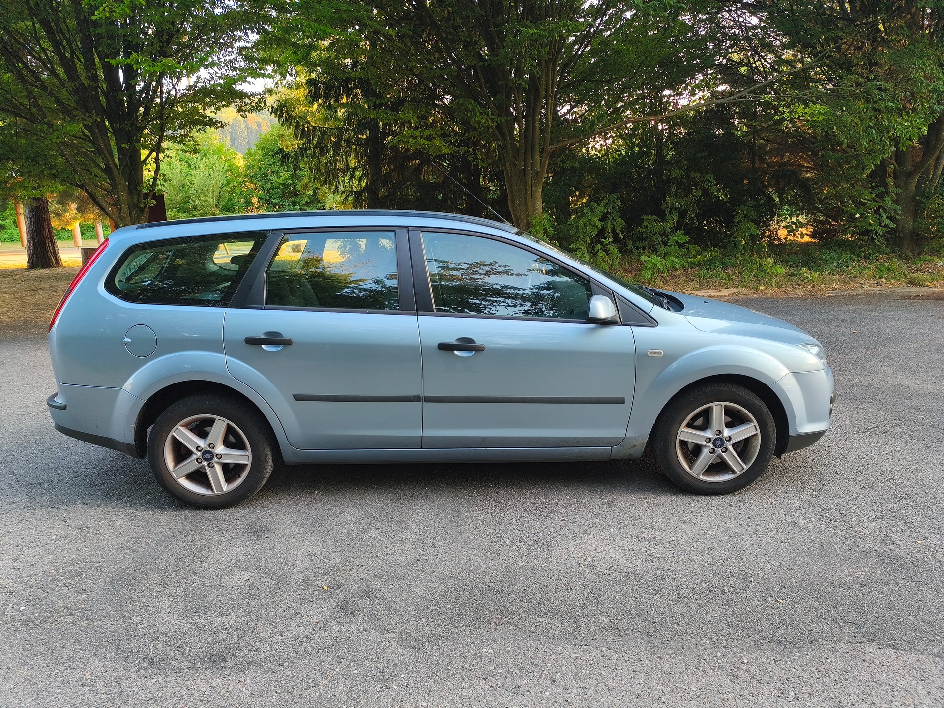 FORD 1.6i 16V Trend-image-3