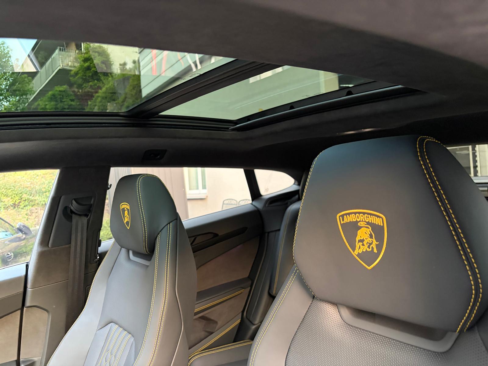 LAMBORGHINI Urus SE-image-8