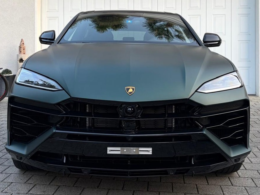 LAMBORGHINI Urus SE-image-1
