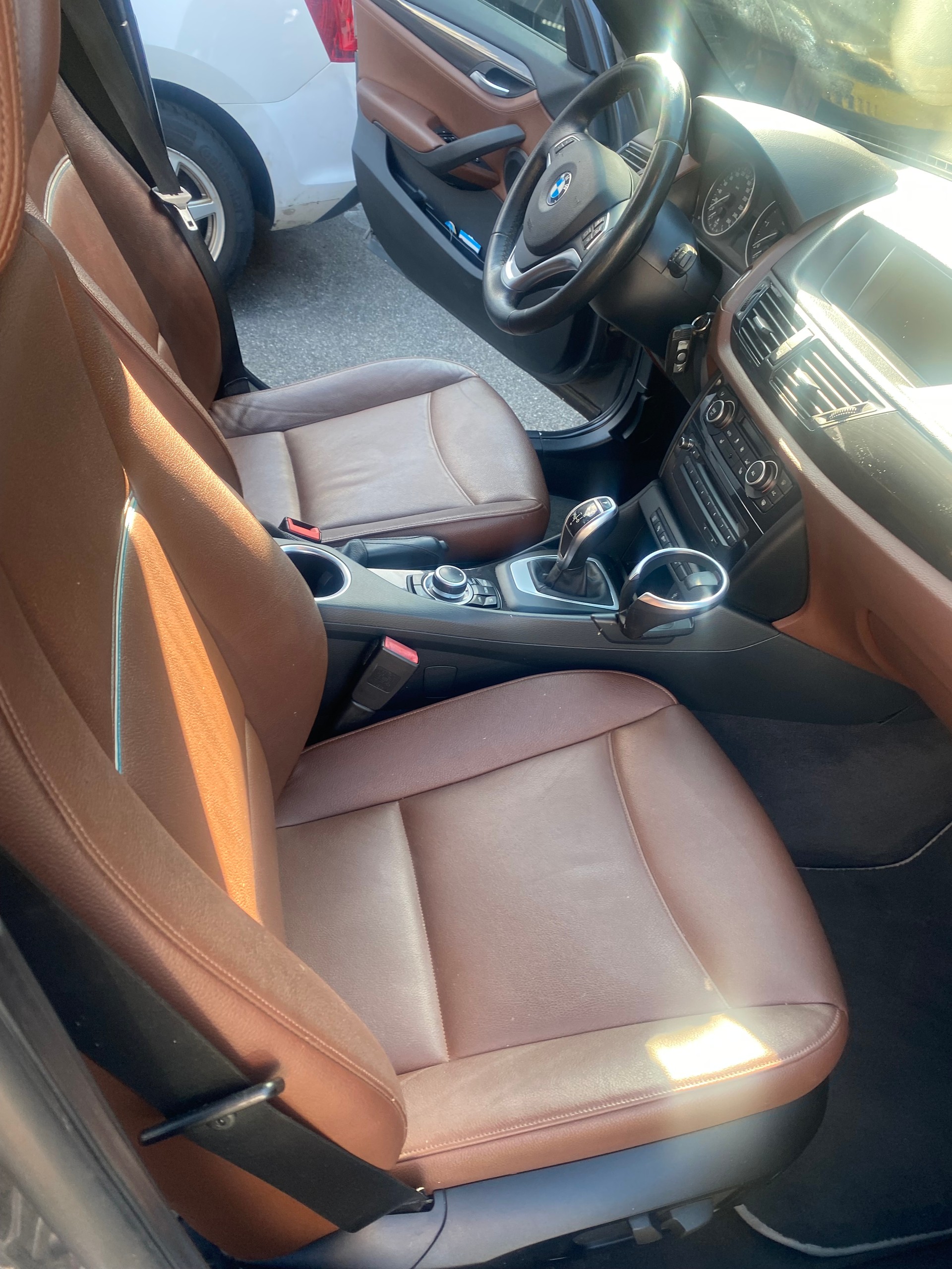 BMW X1 xDrive 25d xLine Steptronic-image-9
