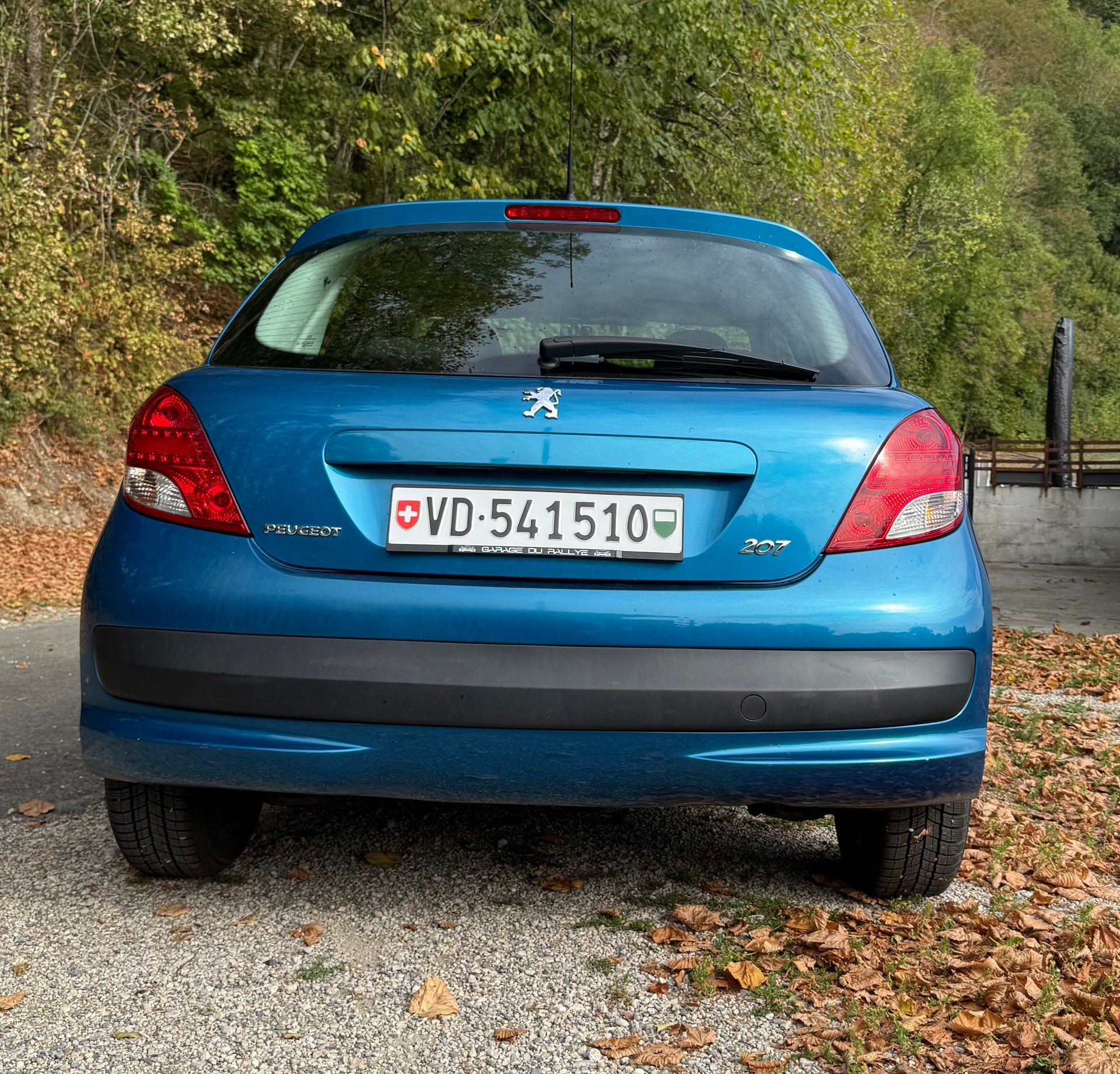 PEUGEOT 1.4 16V 95 Trendy Clim-image-1