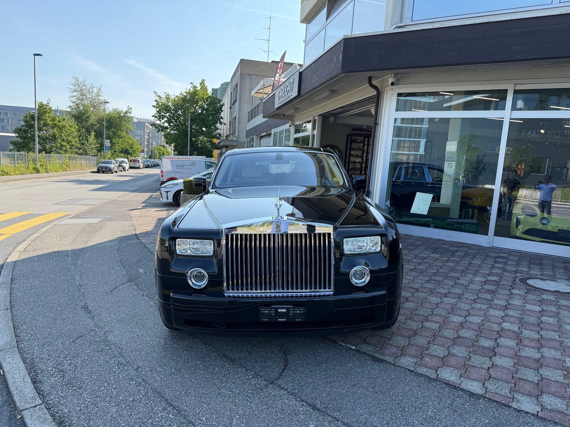 ROLLS-ROYCE Phantom 6.7 V12-image-2