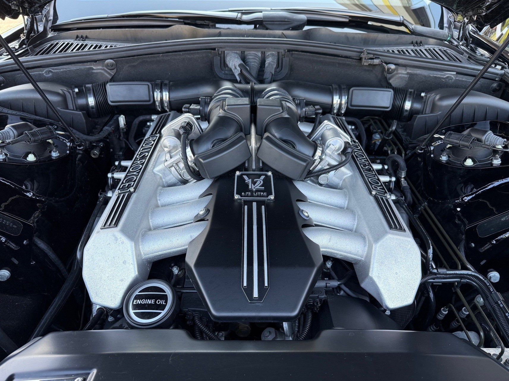 ROLLS-ROYCE Phantom 6.7 V12-image-13