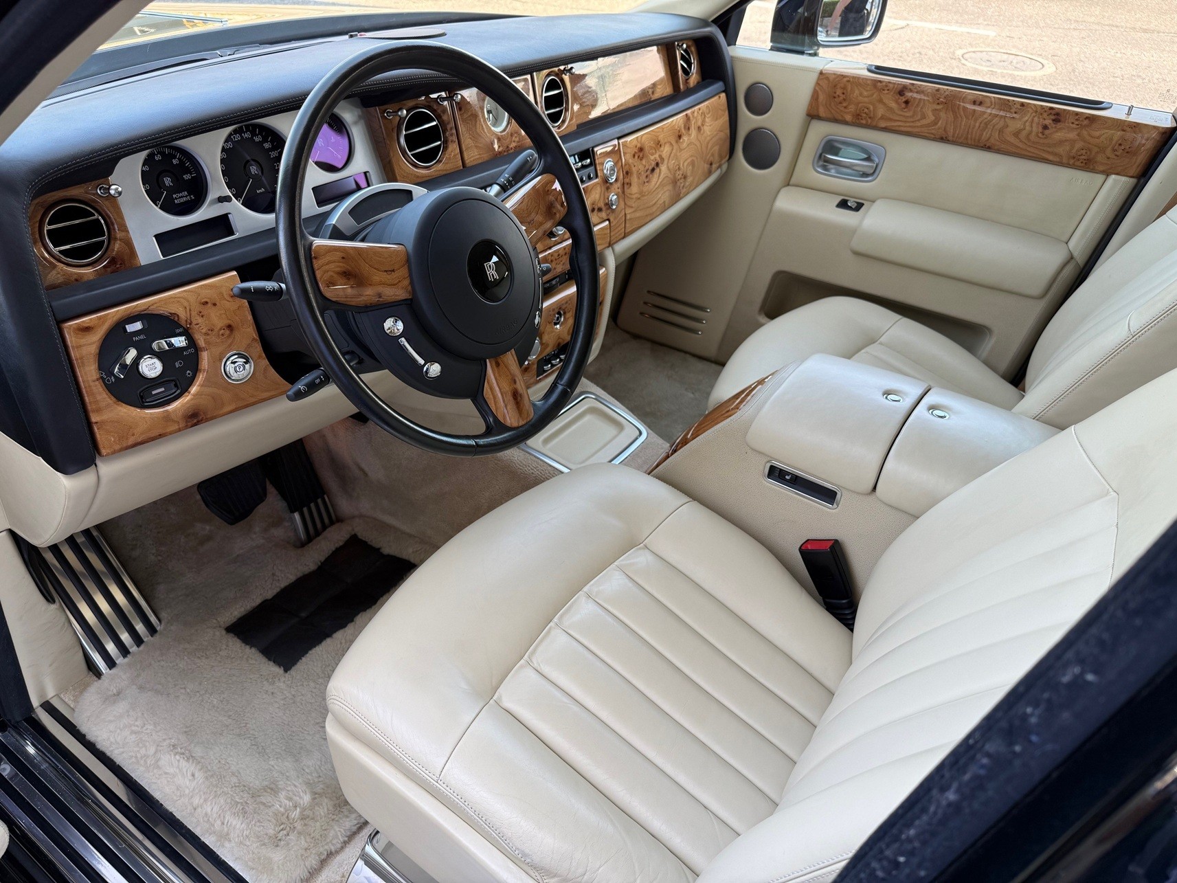 ROLLS-ROYCE Phantom 6.7 V12-image-8