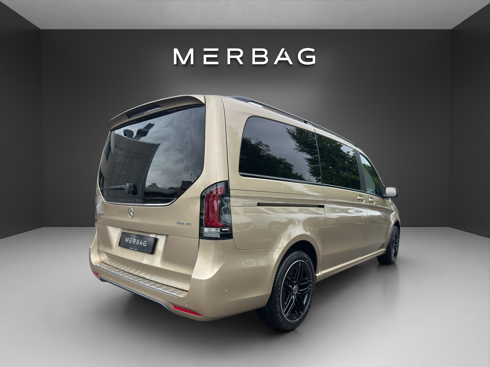 MERCEDES-BENZ V 300 d lang 4Matic Exclusive 9G-Tronic-image-1