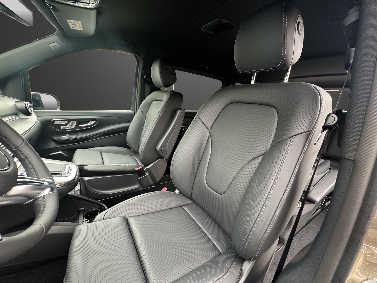 MERCEDES-BENZ V 300 d lang 4Matic Exclusive 9G-Tronic-image-7
