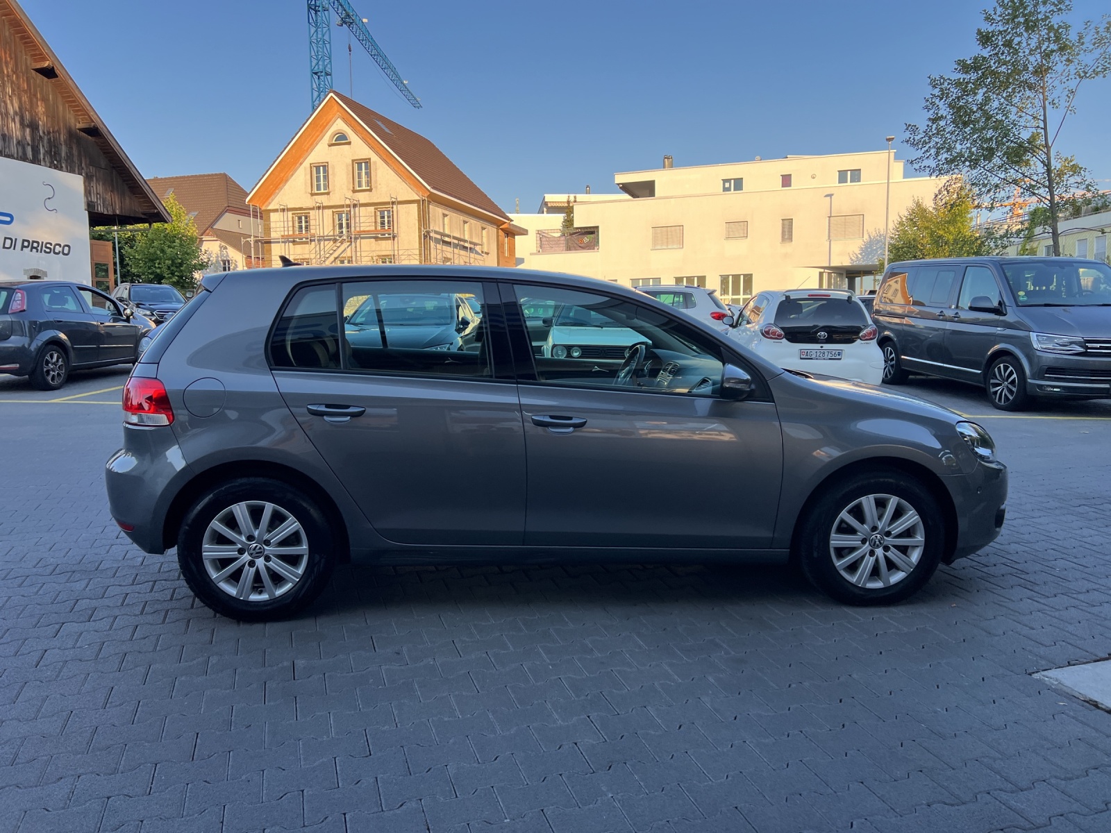 VW Golf 1.2 TSI BlueMotion Technology Team-image-4