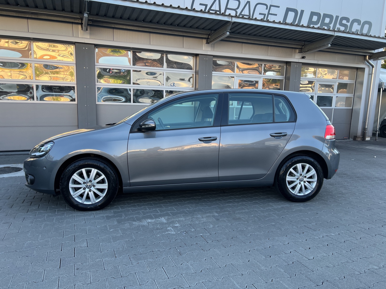 VW Golf 1.2 TSI BlueMotion Technology Team-image-1