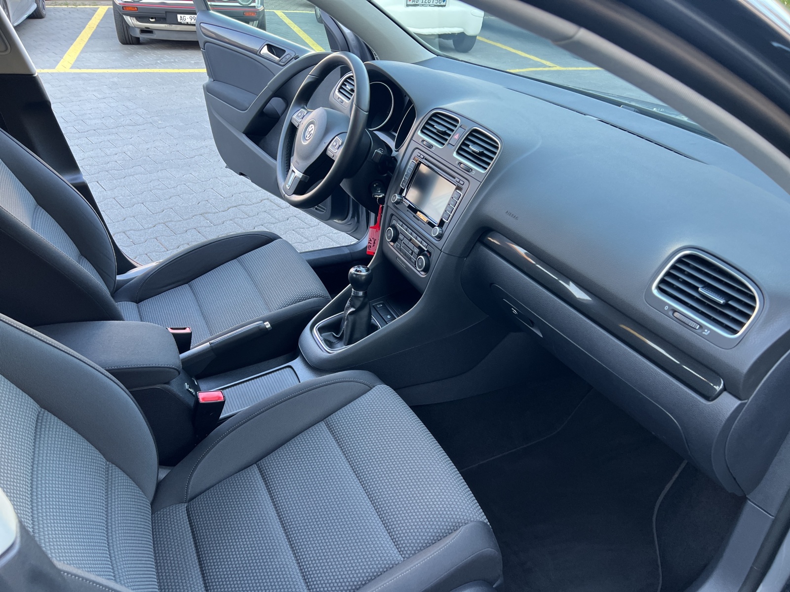 VW Golf 1.2 TSI BlueMotion Technology Team-image-6