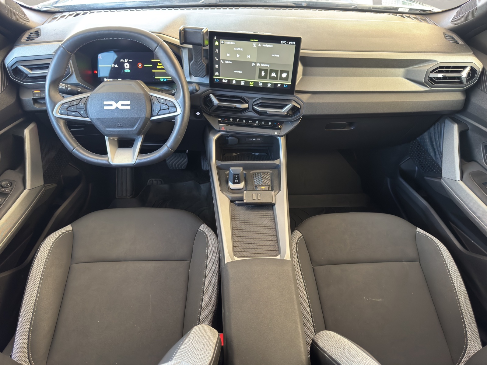 DACIA Bigster 1.8 Hybrid Journey *Automat*-image-7