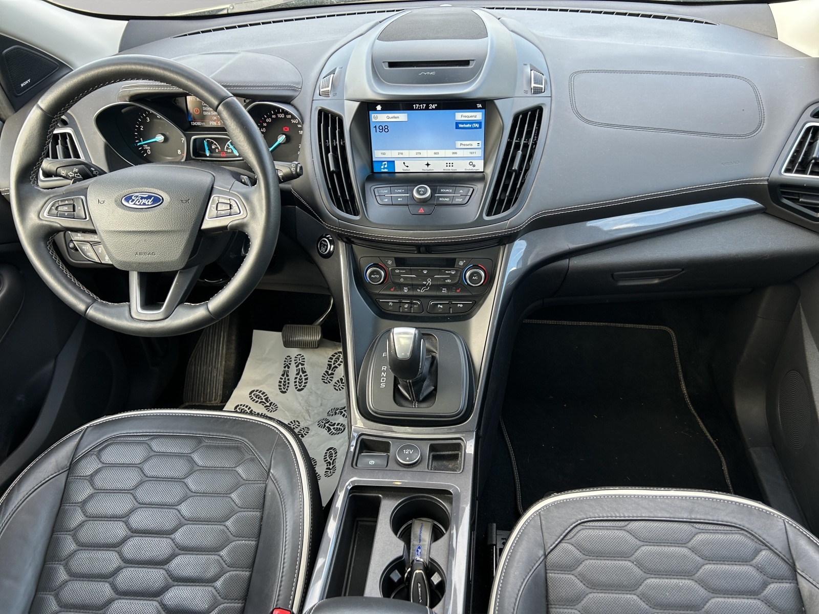 FORD Kuga 2.0 SCTi Vignale 4WD Automatic-image-17