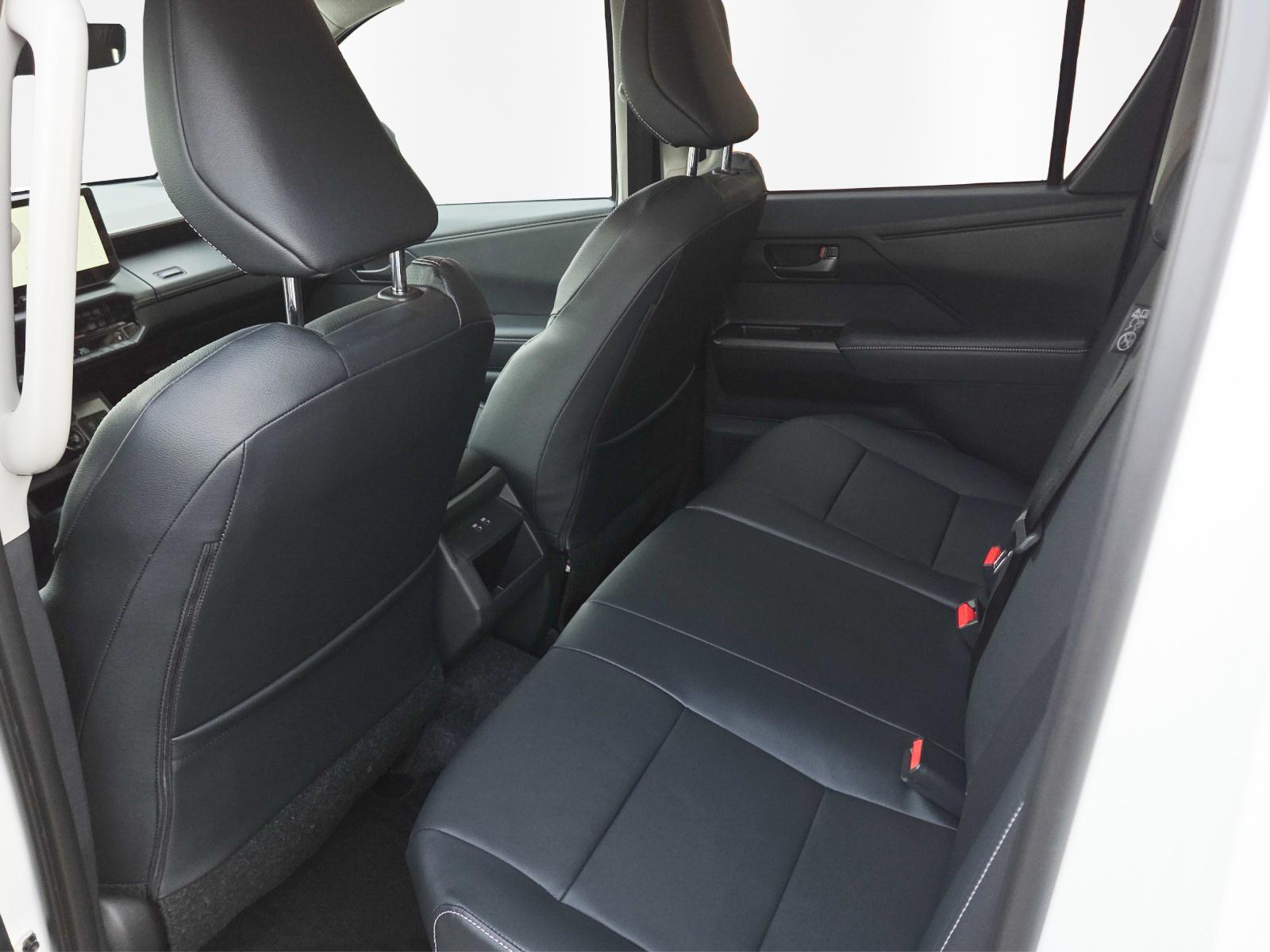TOYOTA Hilux Double Cab.-Pick-up 2.8 D-4D MHEV 204 Style-image-10