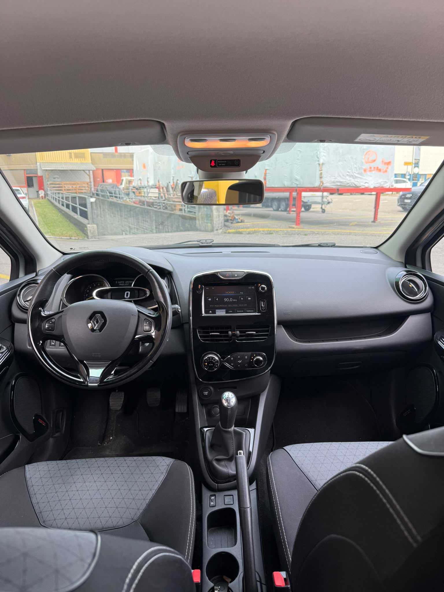 RENAULT Clio Grandtour 0.9 12V Expression-image-10