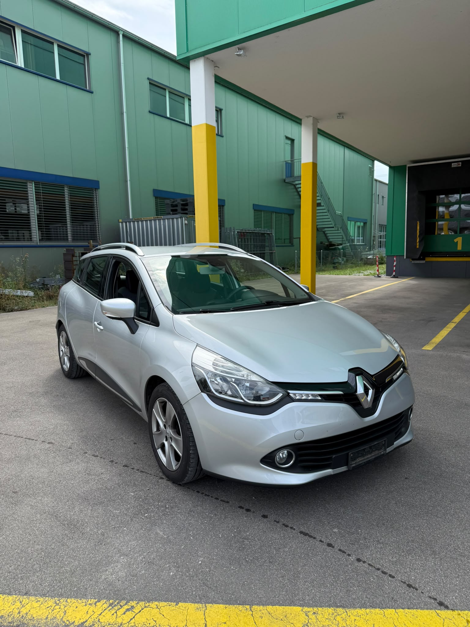 RENAULT Clio Grandtour 0.9 12V Expression-image-0