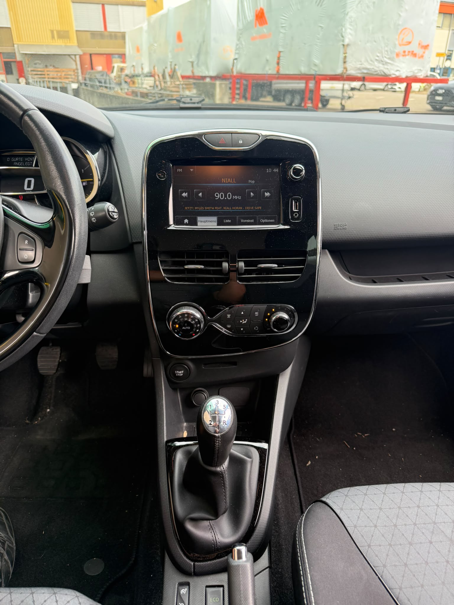 RENAULT Clio Grandtour 0.9 12V Expression-image-11