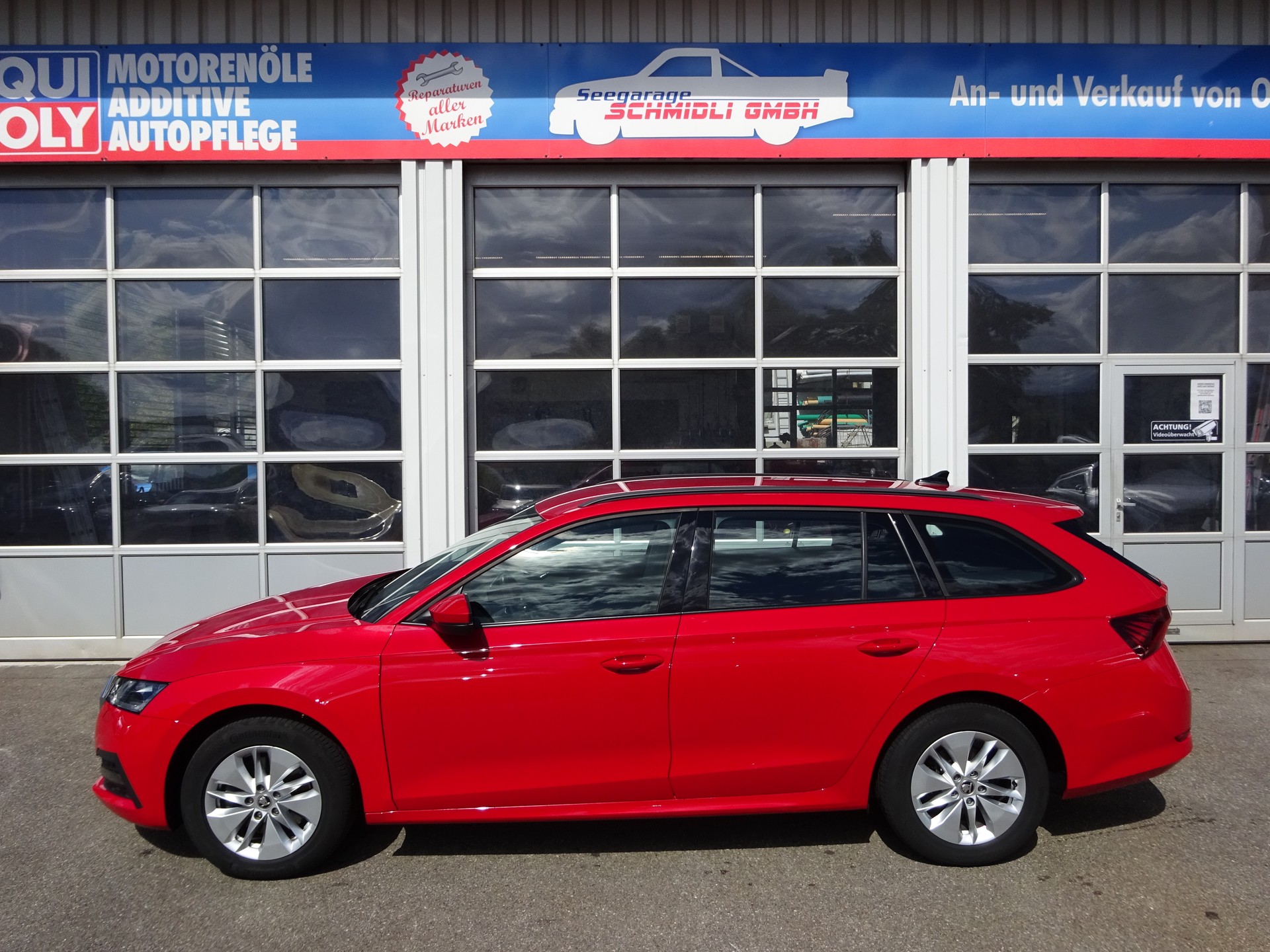 SKODA Octavia Combi 2.0 TDI DSG Ambition 4x4-image-5