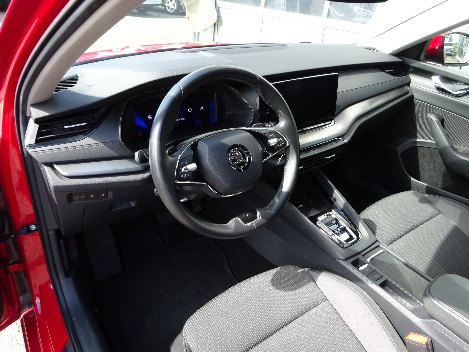SKODA Octavia Combi 2.0 TDI DSG Ambition 4x4-image-7