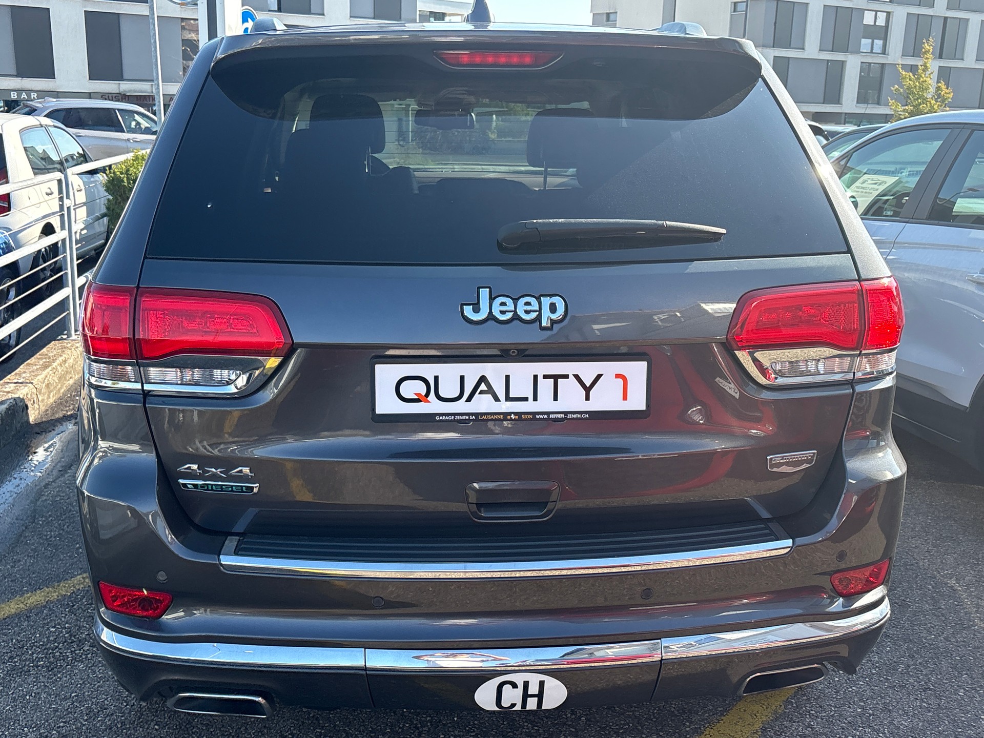 JEEP Grand Cherokee 3.0 CRD Platium Edition-image-3