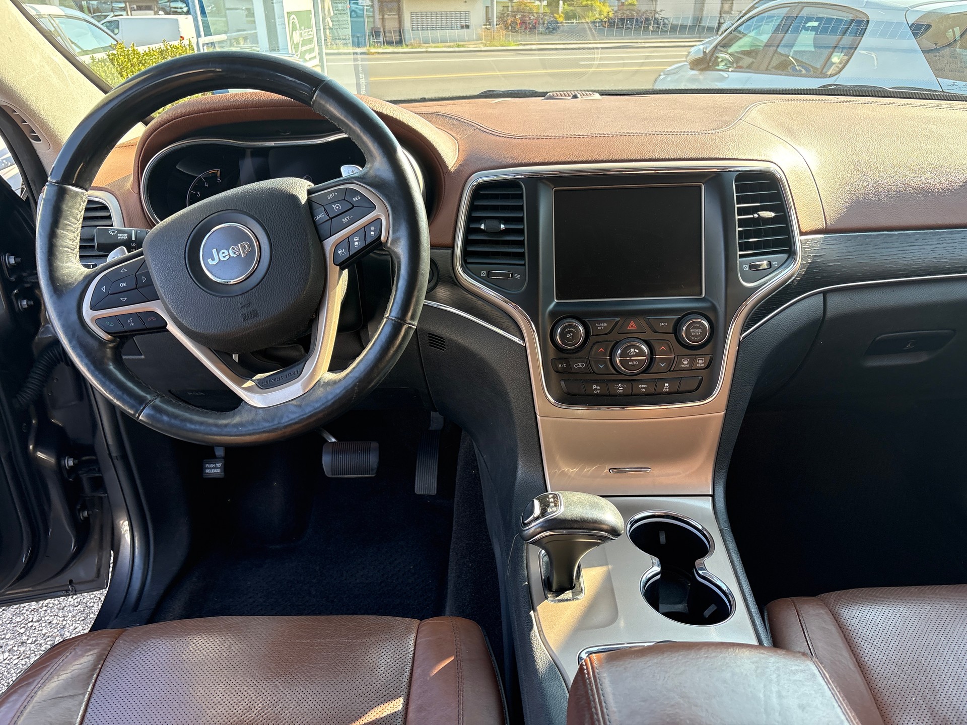 JEEP Grand Cherokee 3.0 CRD Platium Edition-image-7