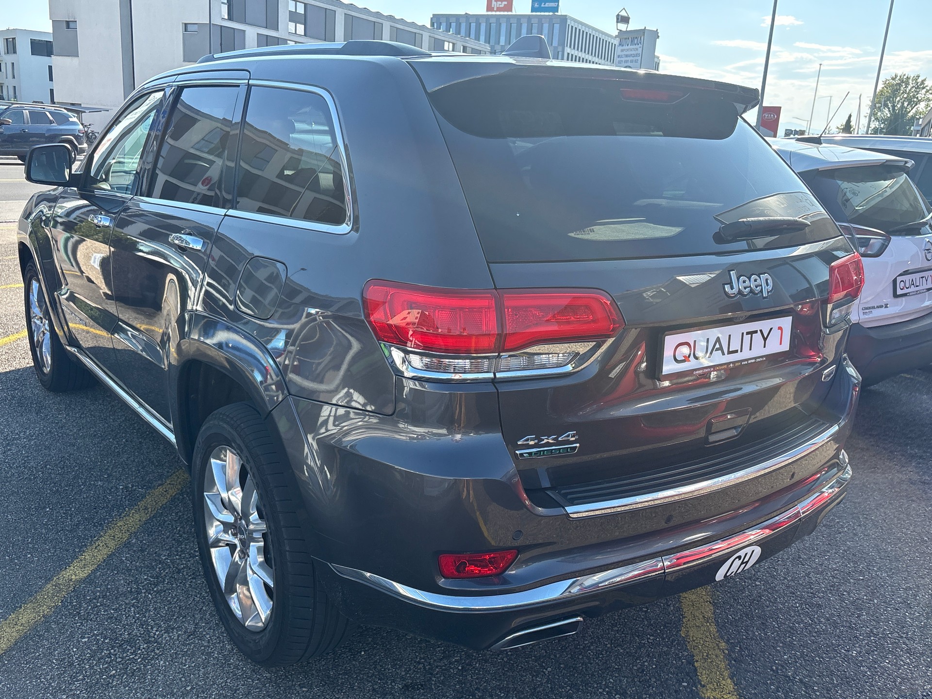 JEEP Grand Cherokee 3.0 CRD Platium Edition-image-4