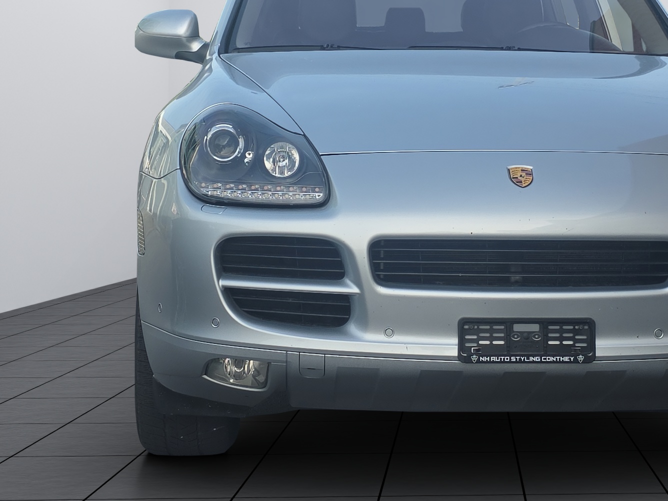 PORSCHE Cayenne S-image-18