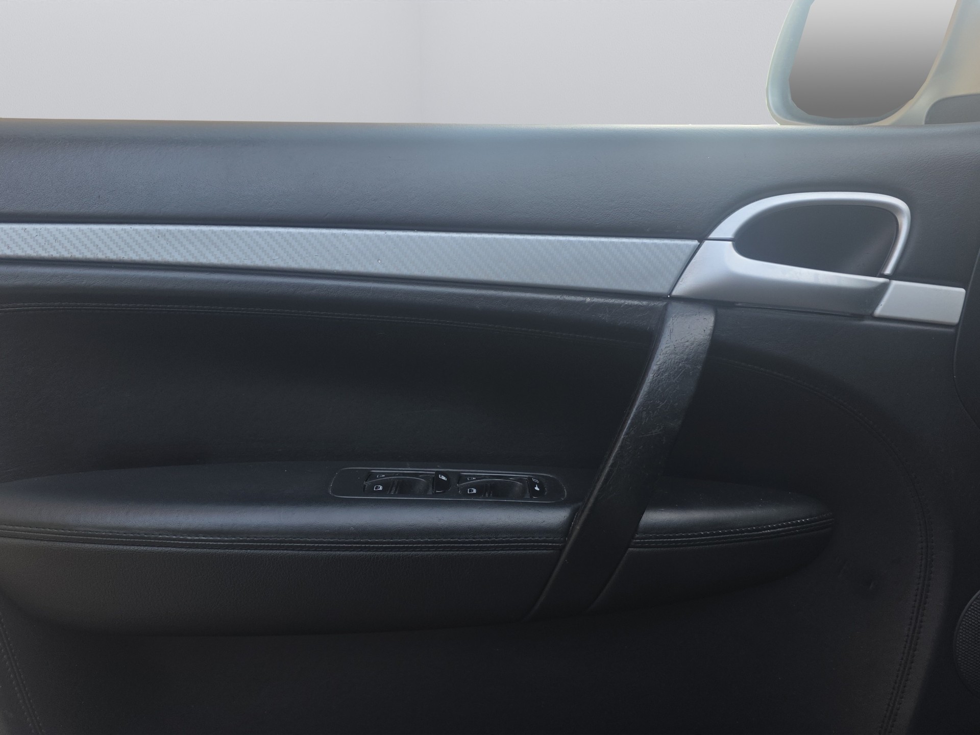 PORSCHE Cayenne S-image-9