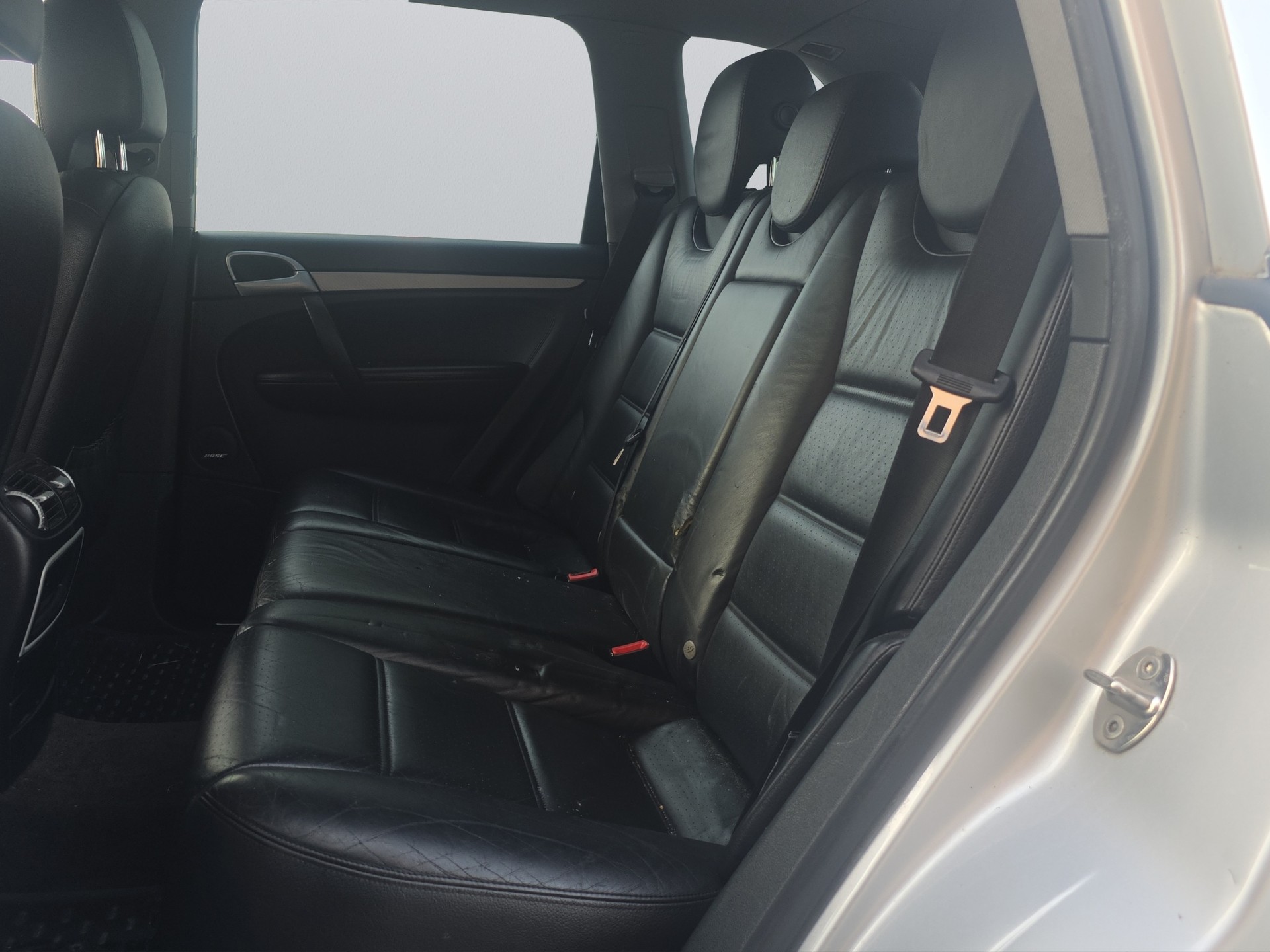 PORSCHE Cayenne S-image-14