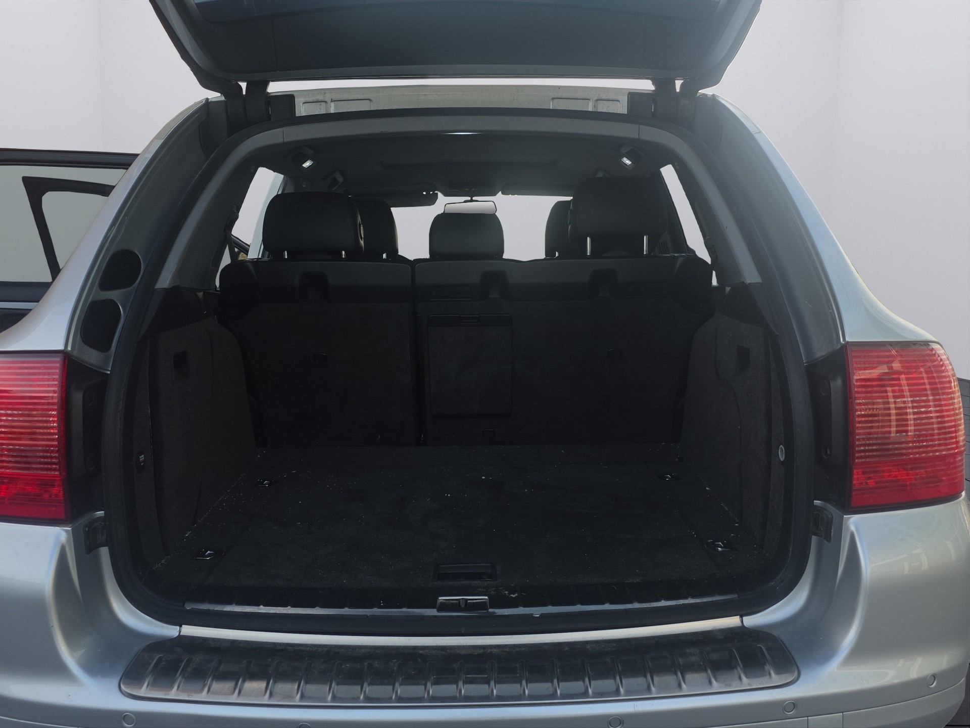 PORSCHE Cayenne S-image-16