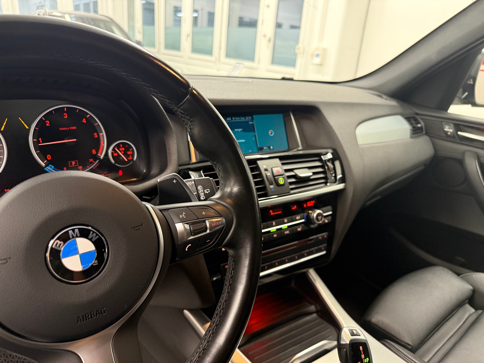 BMW X3 xDrive 20d xLine Steptronic-image-16