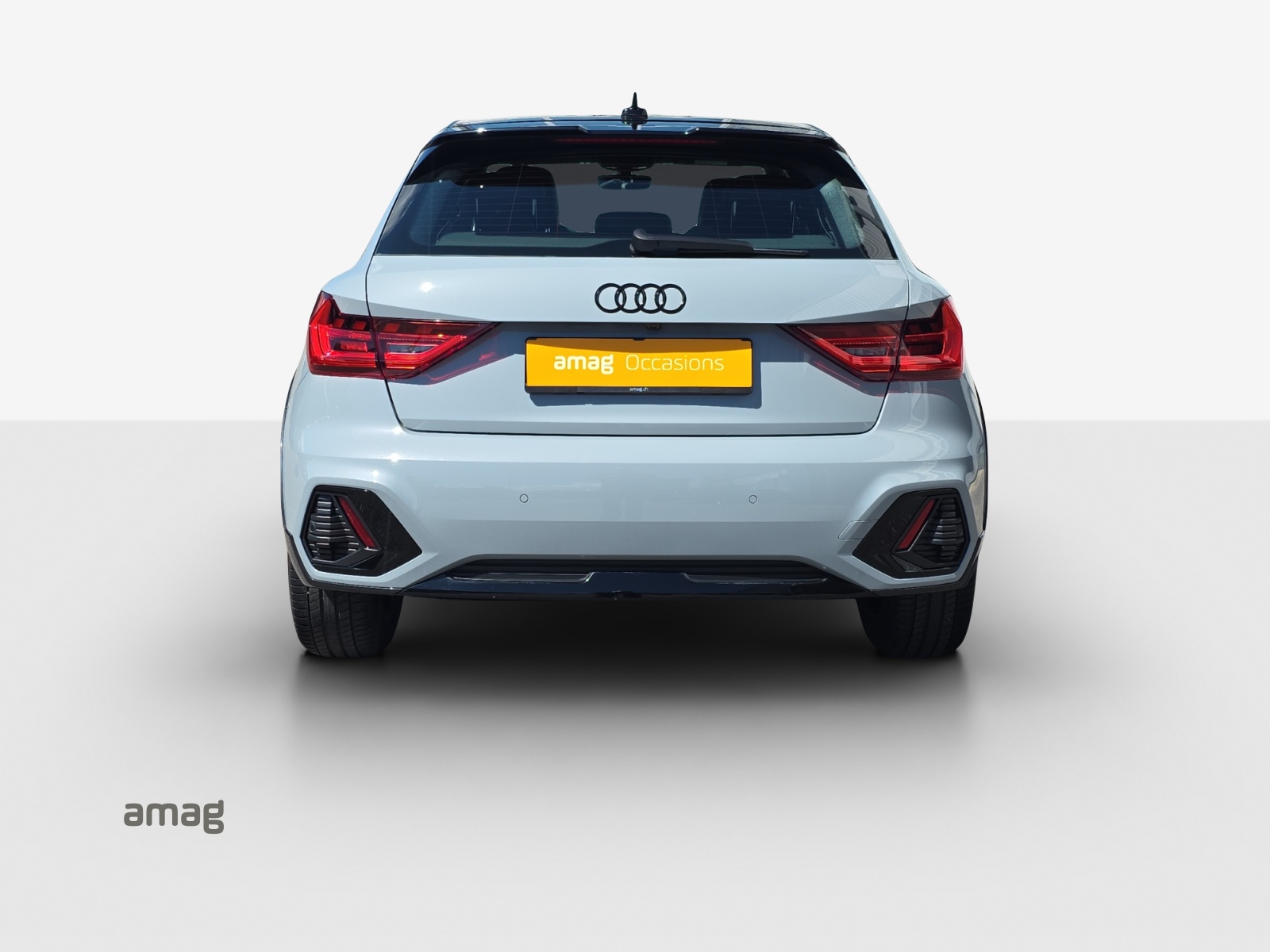 AUDI A1 City Carver 30 TFSI Attraction S-tronic-image-3