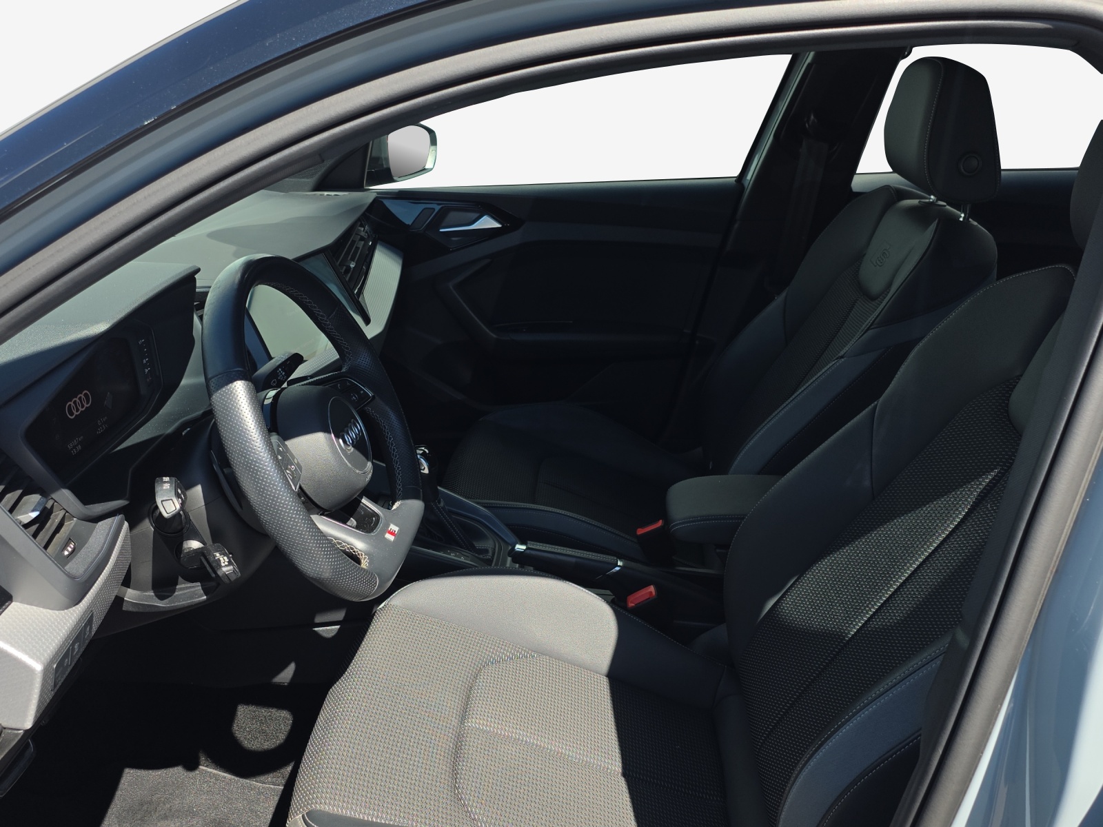 AUDI A1 City Carver 30 TFSI Attraction S-tronic-image-7