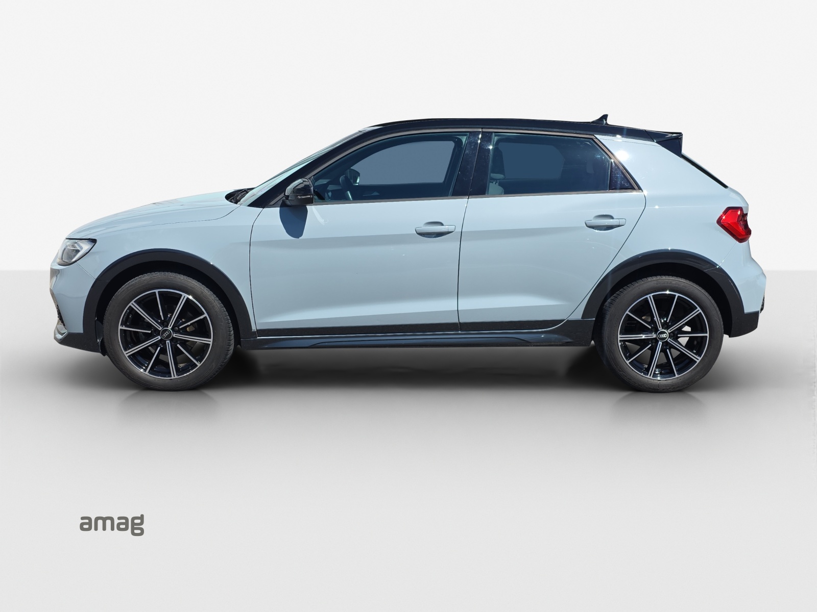 AUDI A1 City Carver 30 TFSI Attraction S-tronic-image-1
