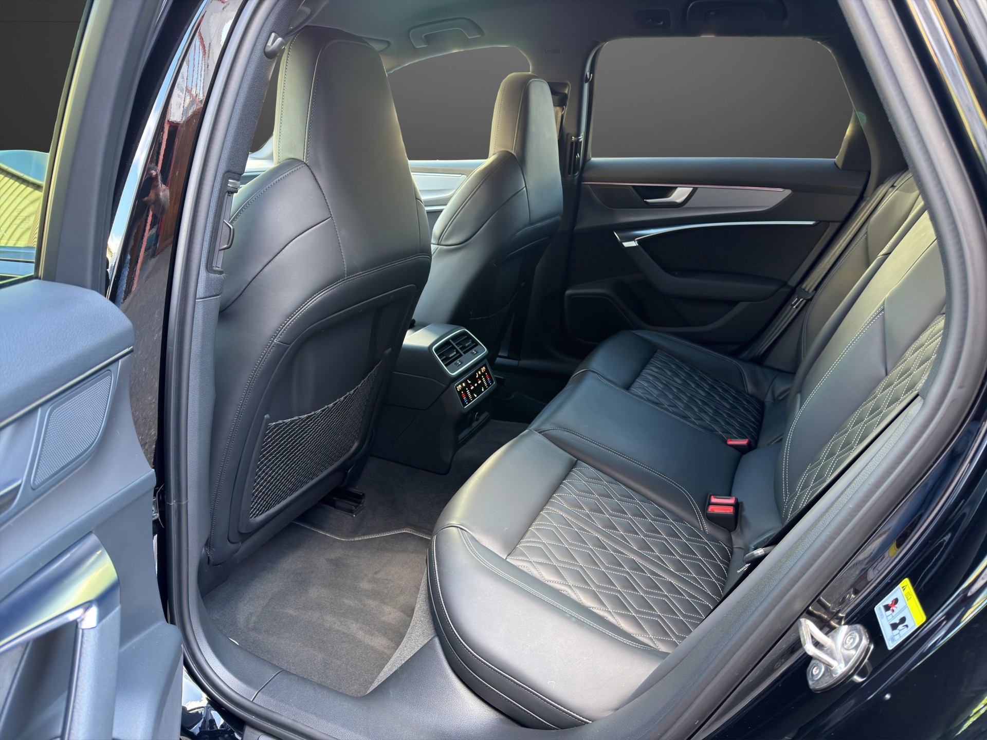 AUDI A6 Avant 40 TDI S Line Sport sitz quattro S-tronic-image-6