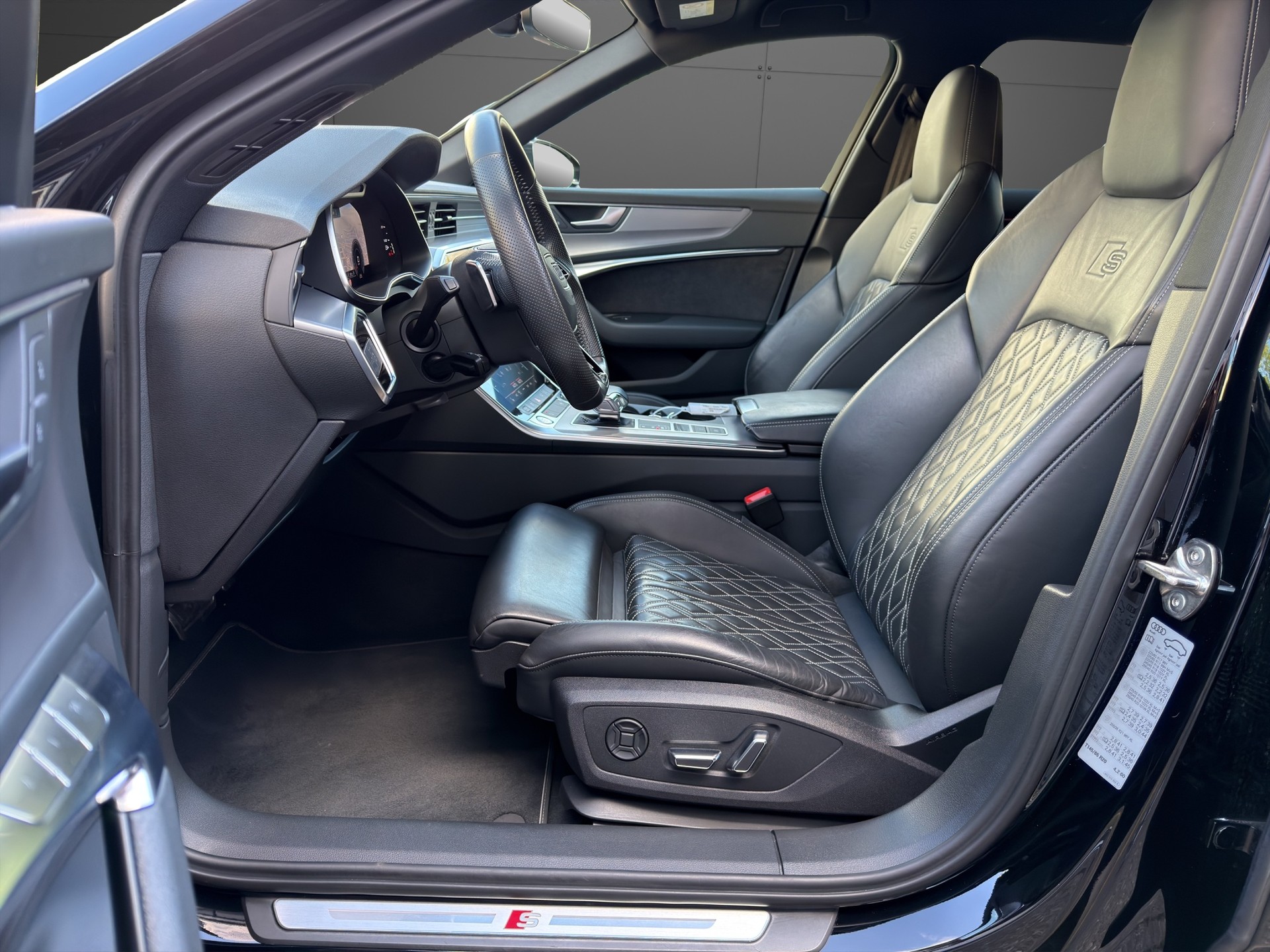 AUDI A6 Avant 40 TDI S Line Sport sitz quattro S-tronic-image-4