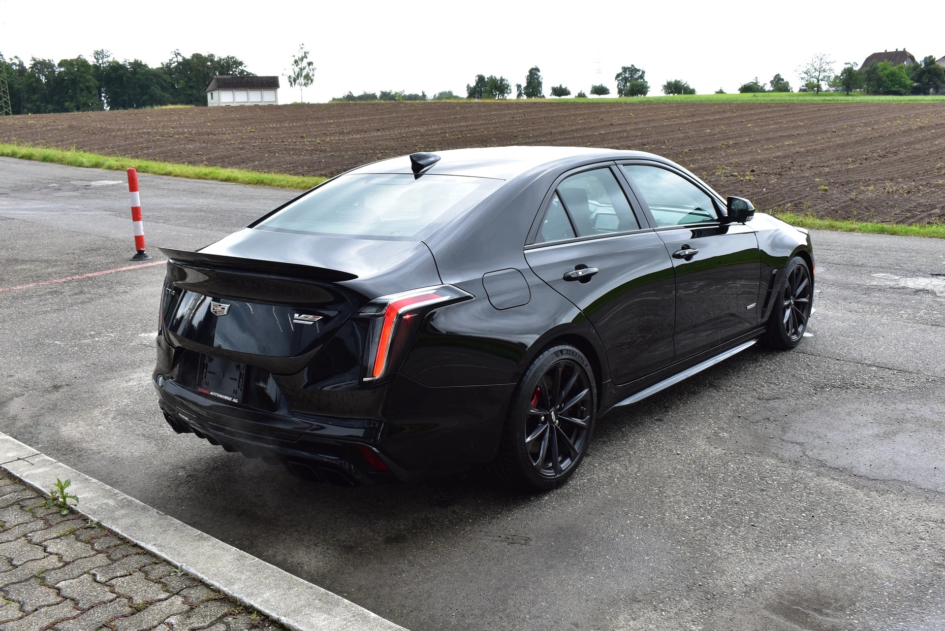 CADILLAC CT4 Blackwing-image-5