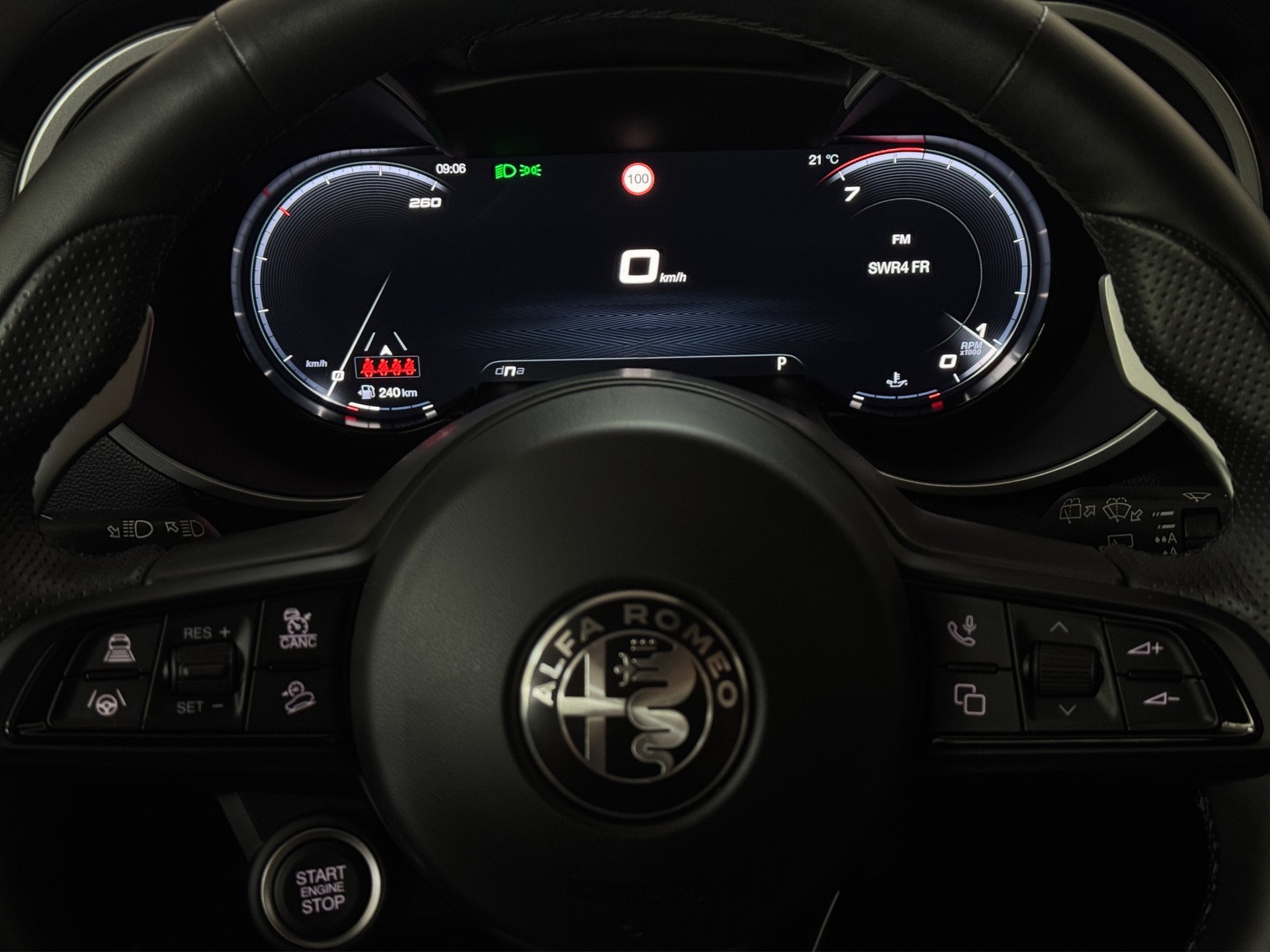 ALFA ROMEO Stelvio 2.0 Competizione Q4 AT8 "Grigio Lunare Opaco-ADAS Pack Plus"-image-14