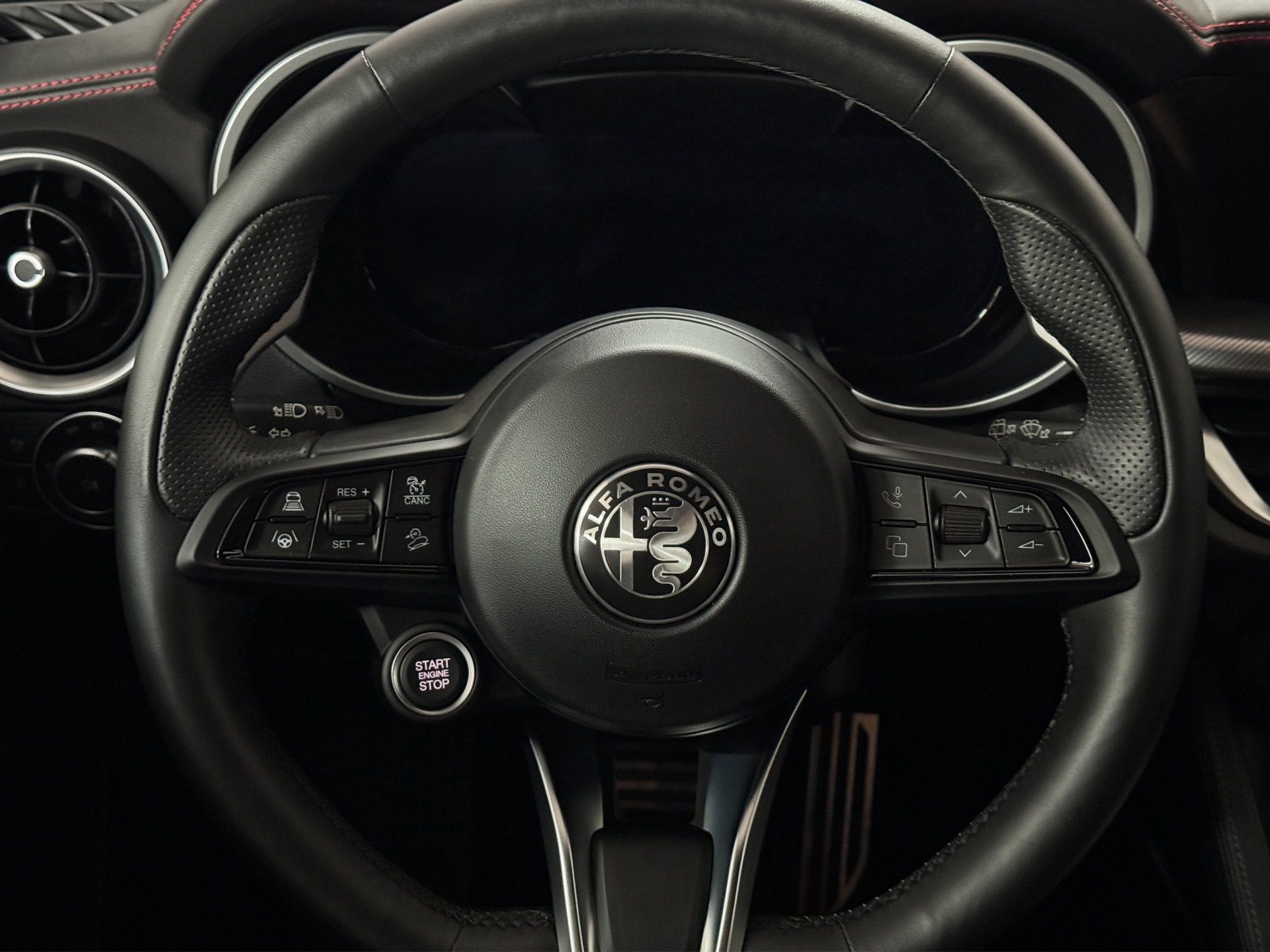 ALFA ROMEO Stelvio 2.0 Competizione Q4 AT8 "Grigio Lunare Opaco-ADAS Pack Plus"-image-13
