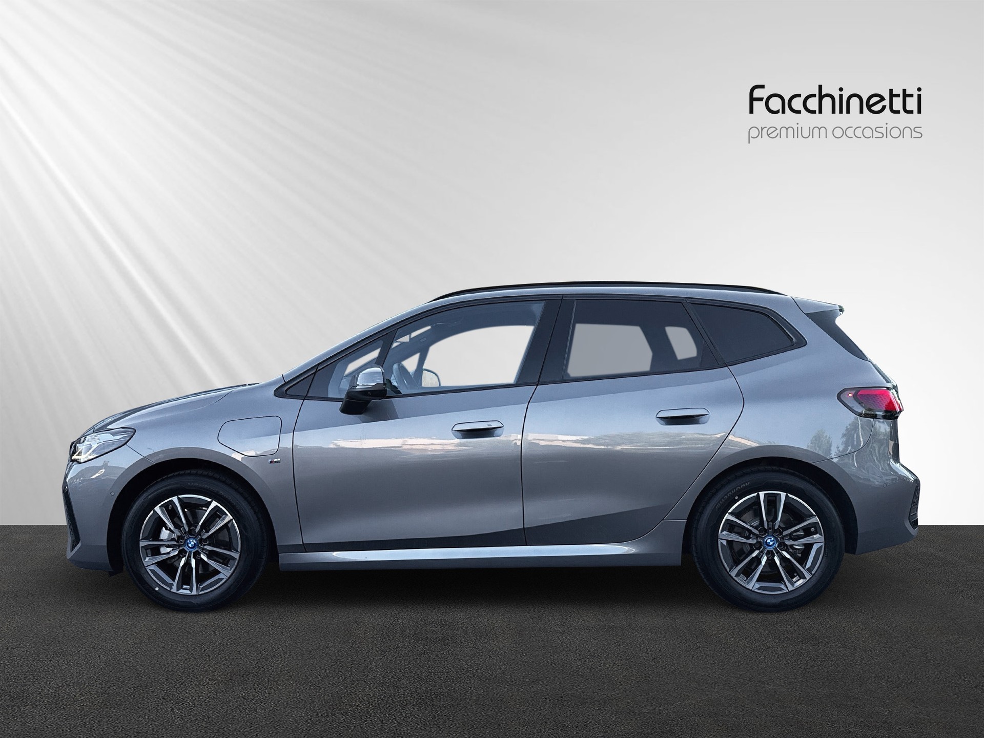 BMW 225e xDrive Active Tourer M Sport-image-1