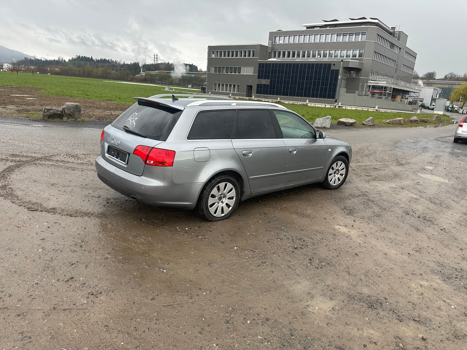 AUDI A4 Avant 3.0 V6 TDI quattro-image-5