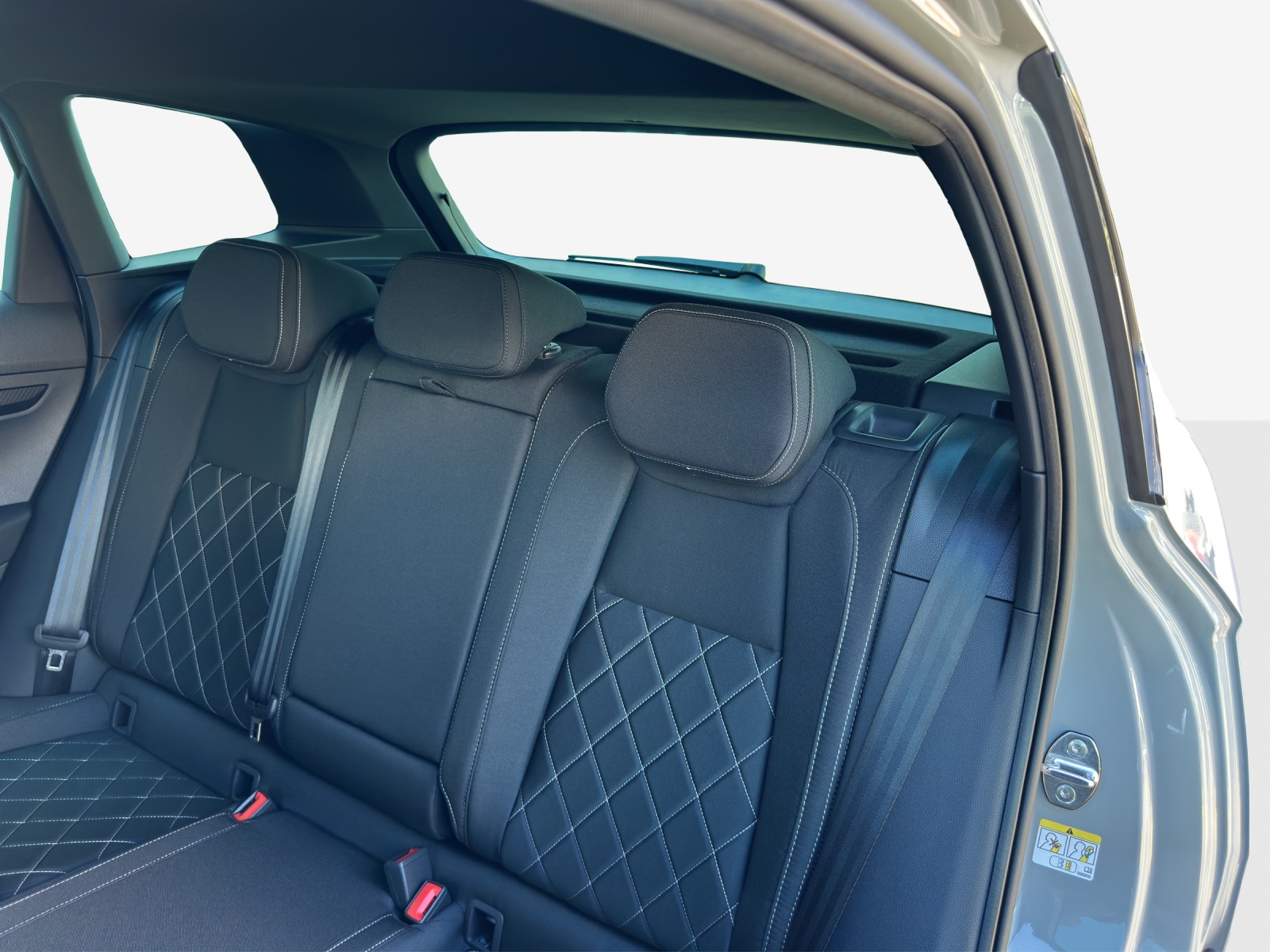 SKODA Karoq 2.0 TSI SportLine 4x4 DSG-image-11